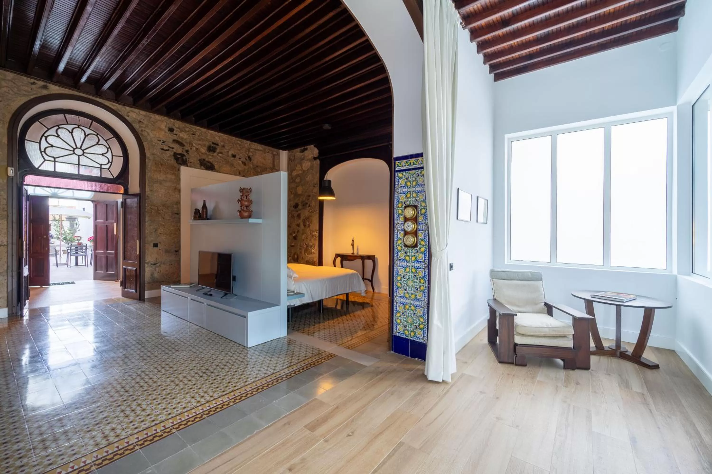 Seating area in Albor Suites