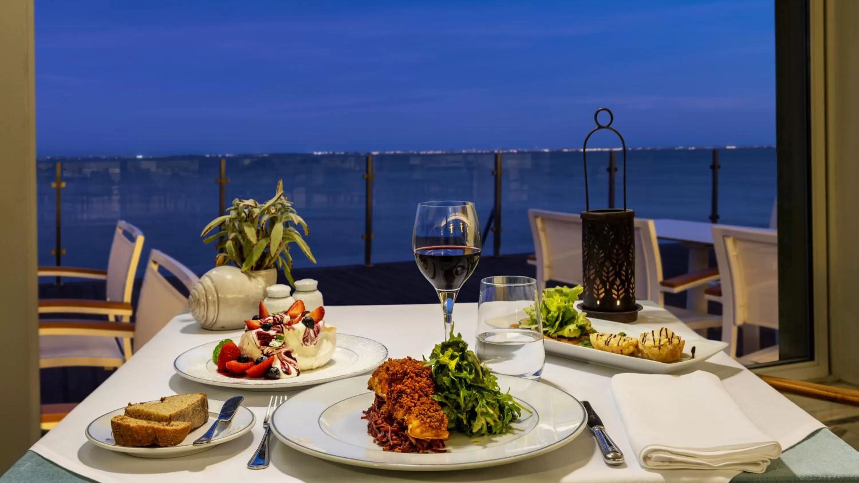 Restaurant/places to eat in Pousada da Ria