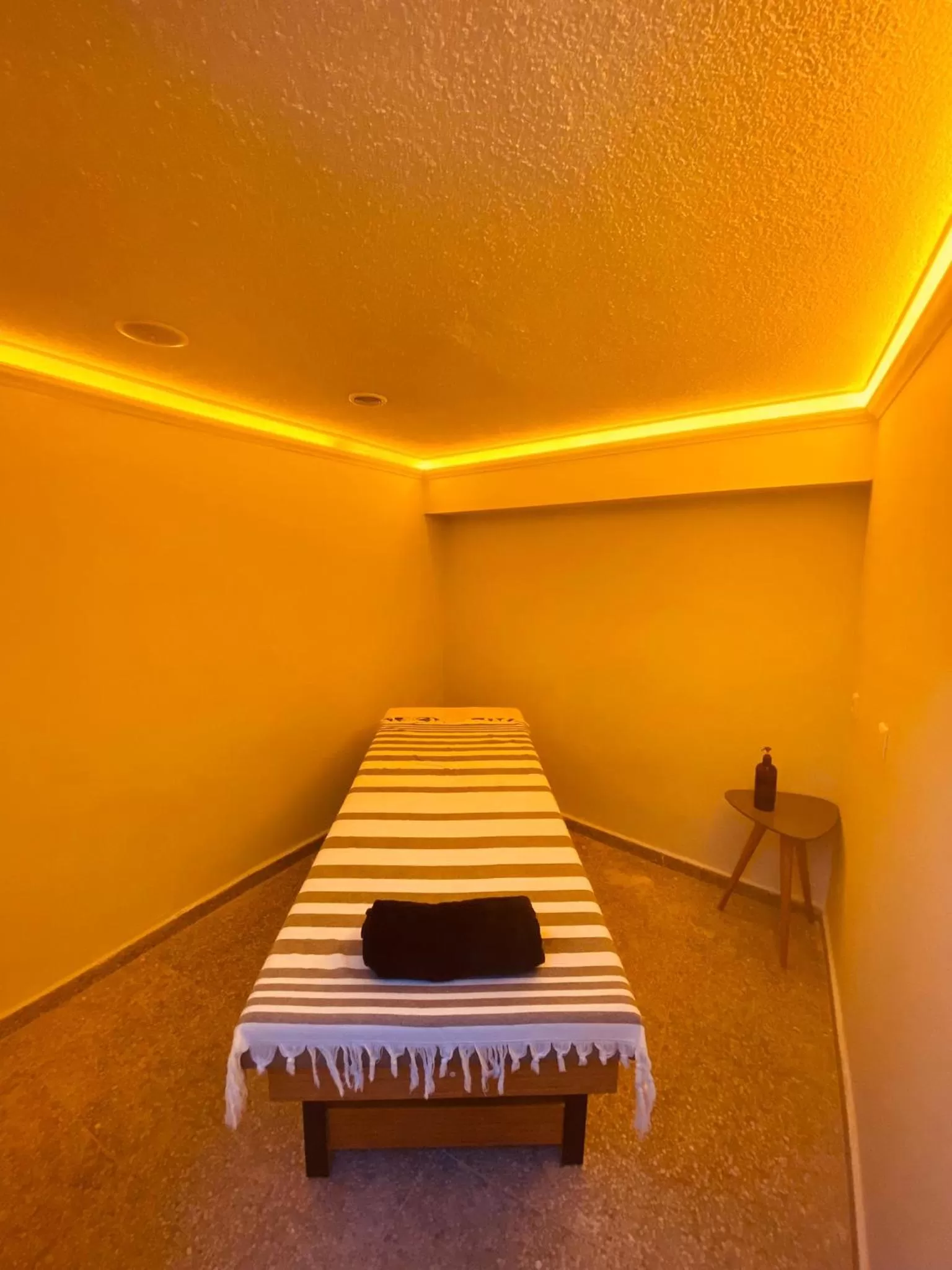 Spa and wellness centre/facilities, Bed in Royal Bosphorus Hotel & SPA Hamam