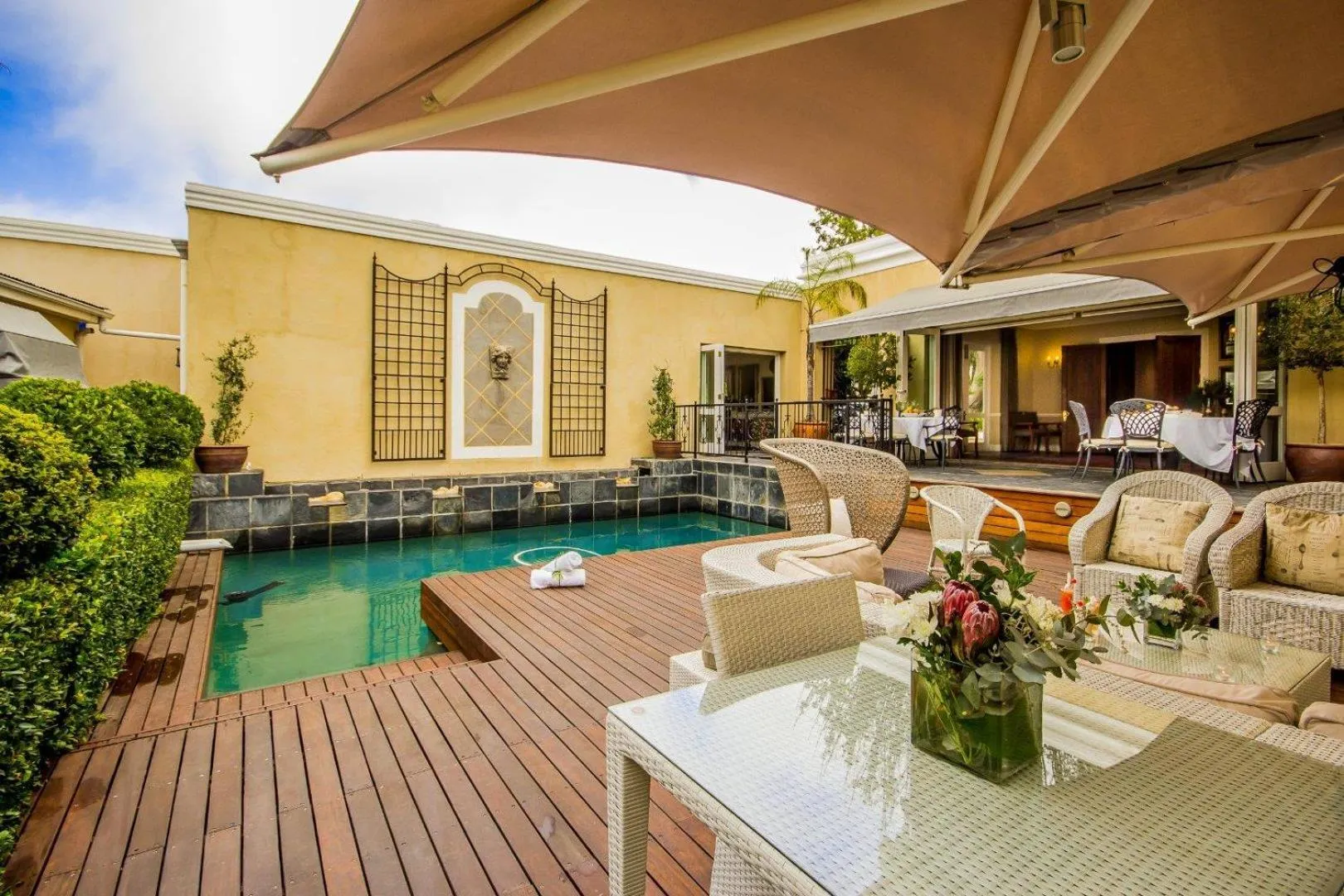 Lemoenkloof Boutique Hotel