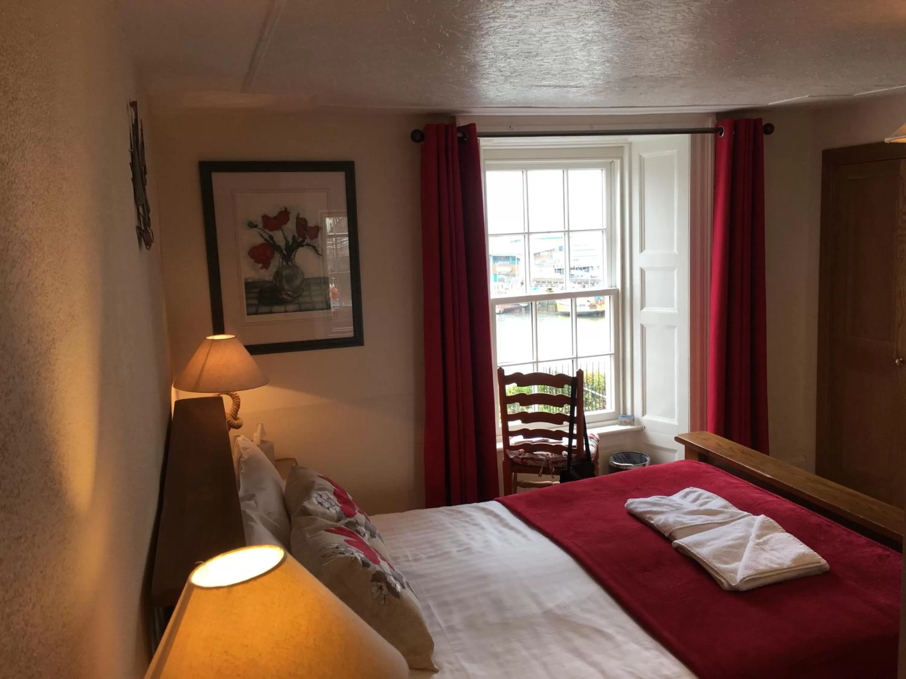 Bed in Sampford Harbour Side Guest House