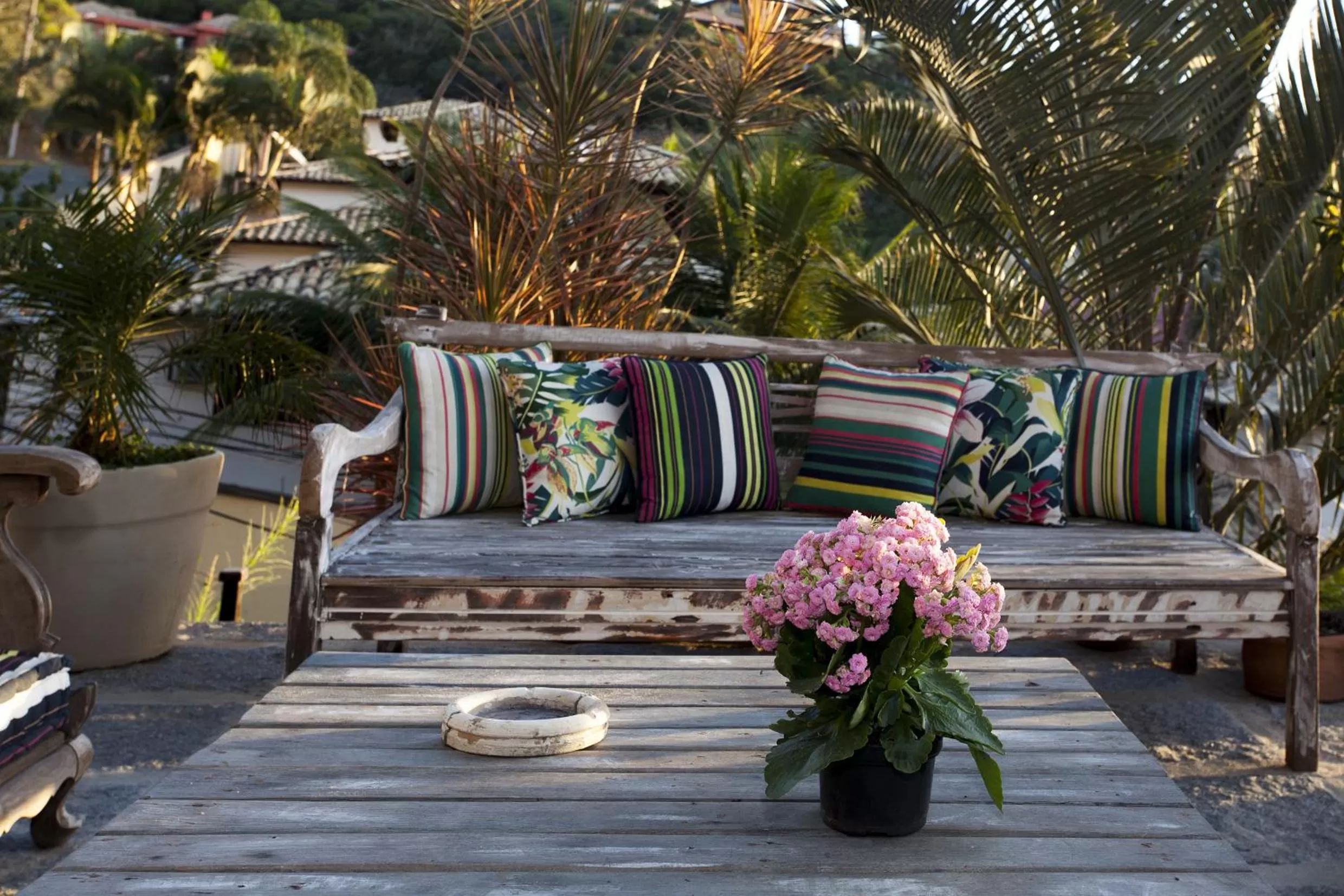 Seating area in Pousada Praia João Fernandes