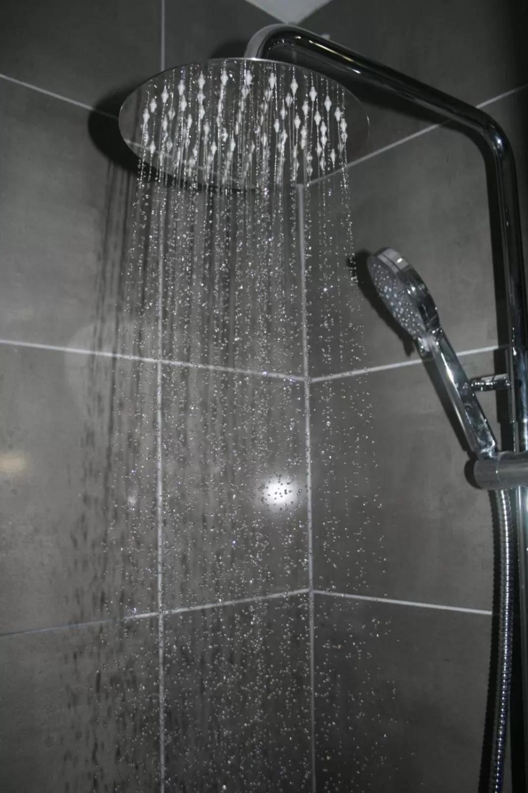 Bathroom in The Spring Bank APARTHOTEL