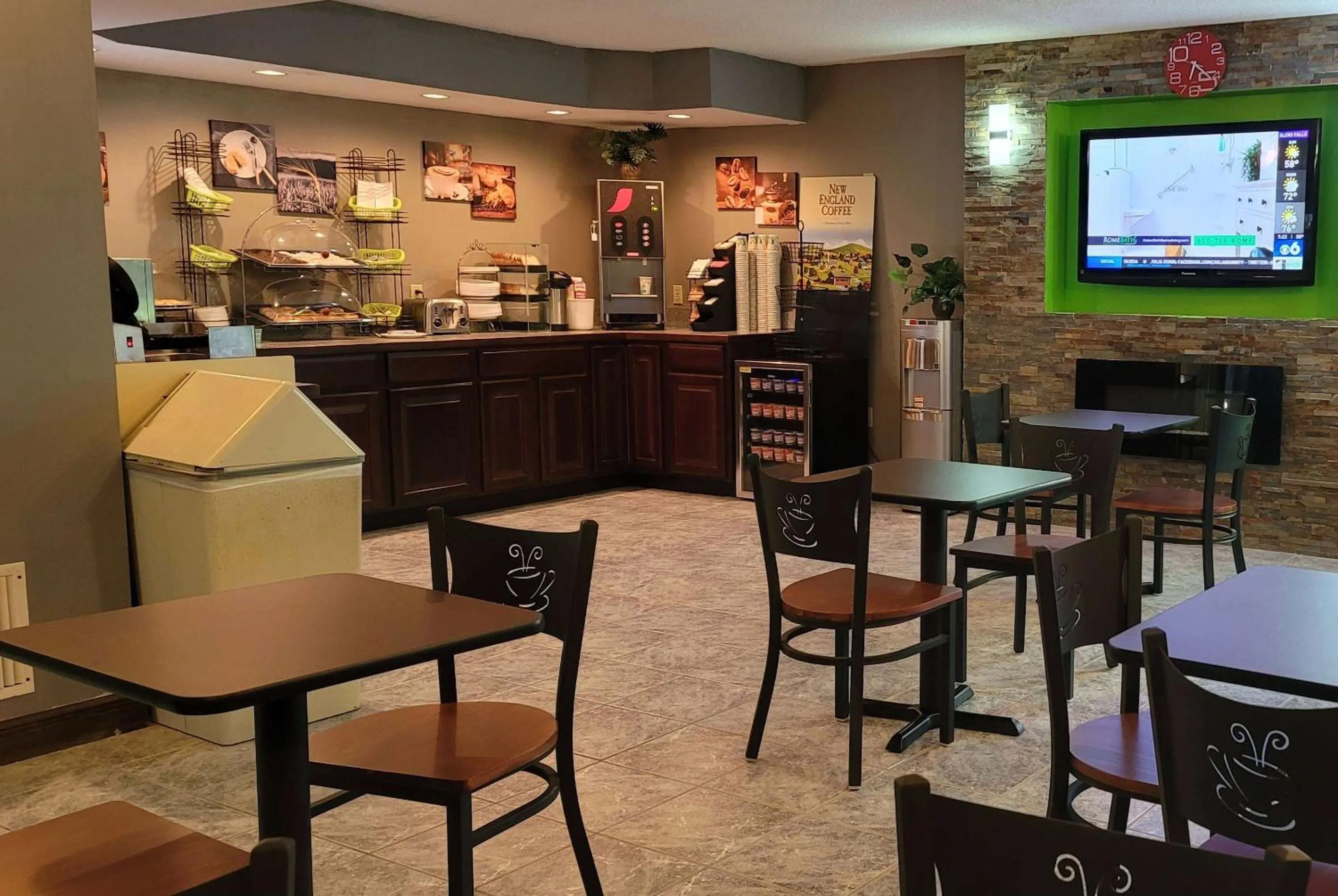 Breakfast in Wingate by Wyndham Lake George