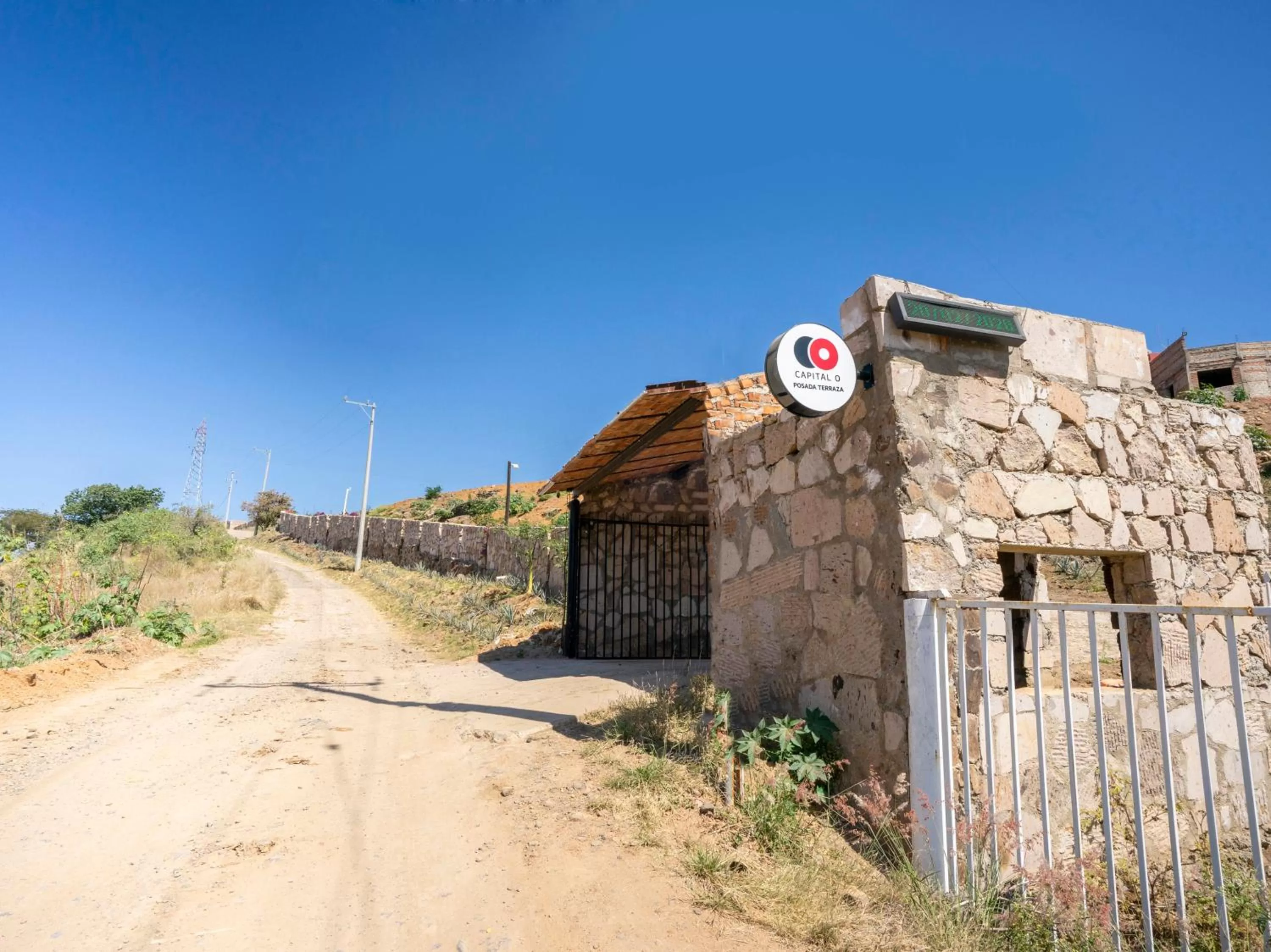 Facade/entrance in Collection O Hotel Monte Agave