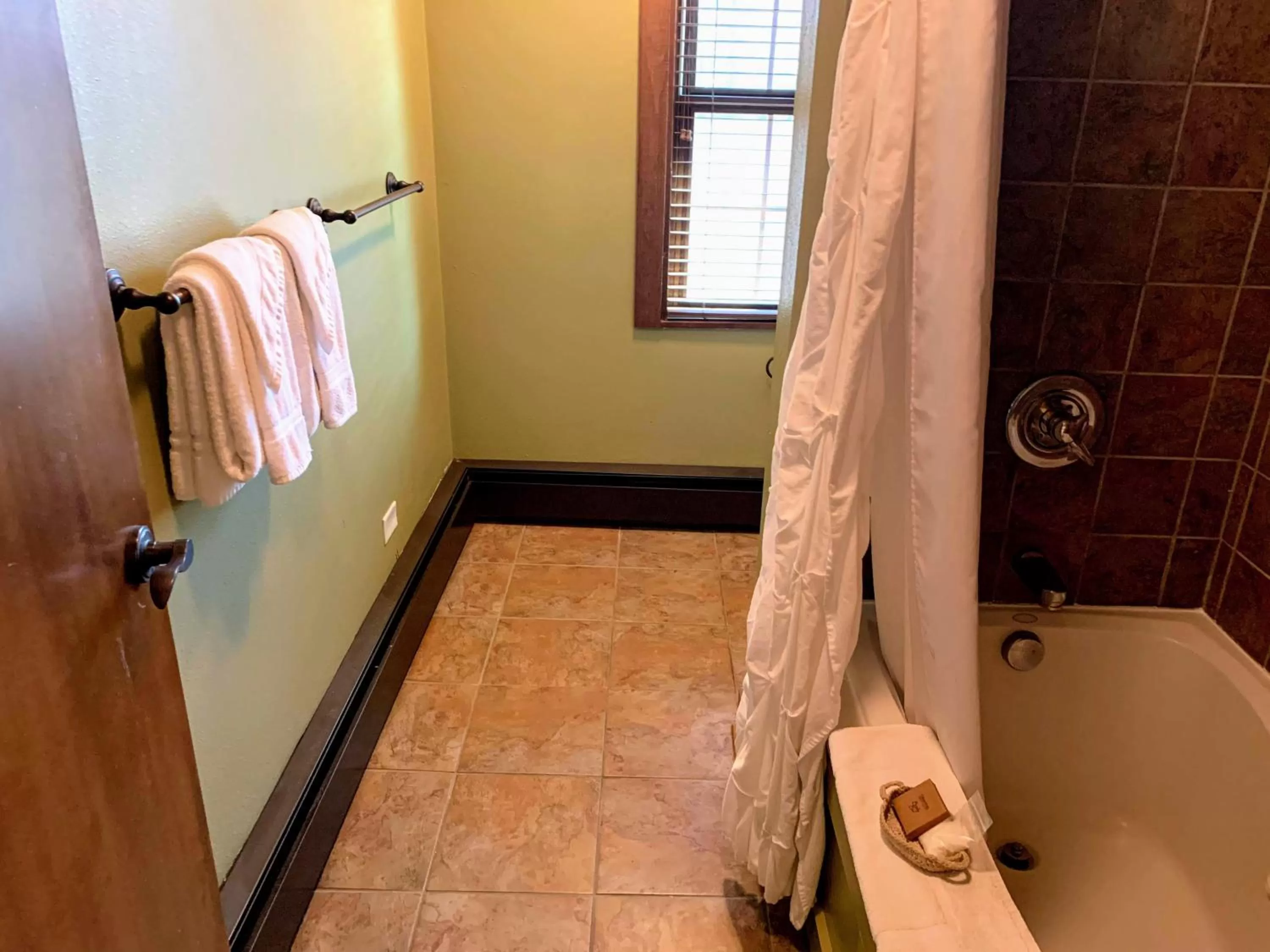 Iowa House Historic Inn