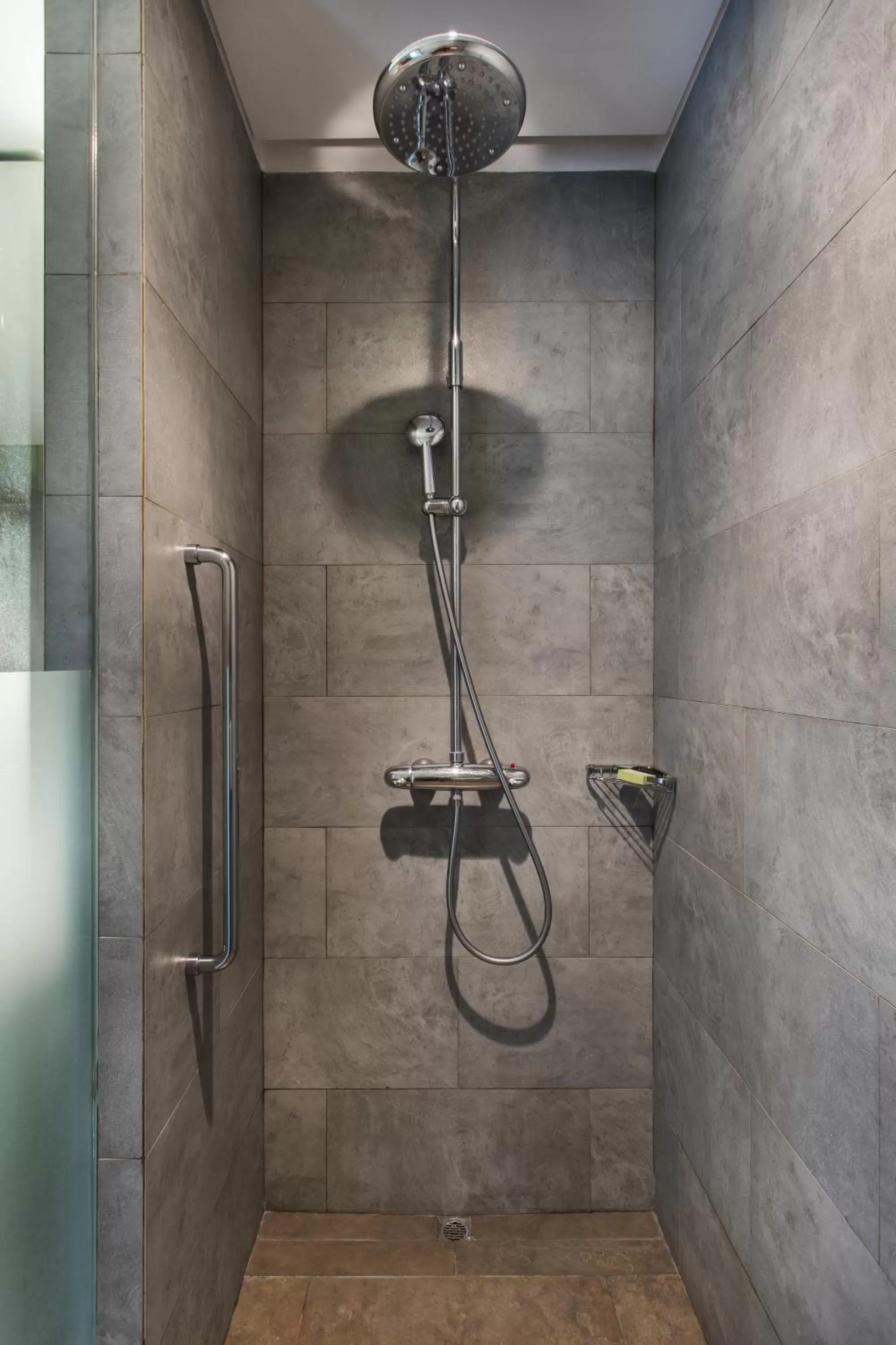 Shower in Hilton Garden Inn Bali Ngurah Rai Airport