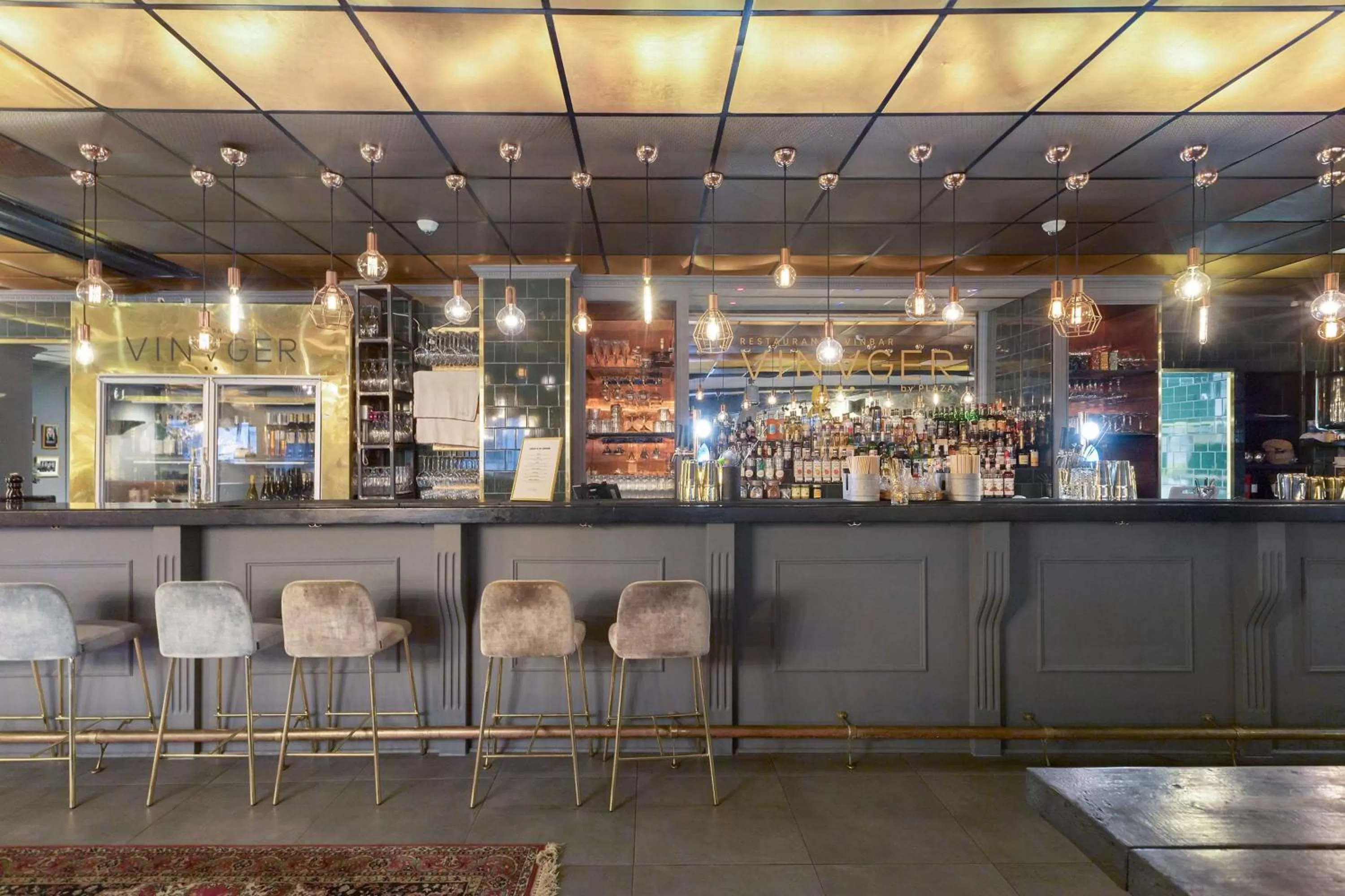 Restaurant/places to eat in Best Western Plaza Hotel