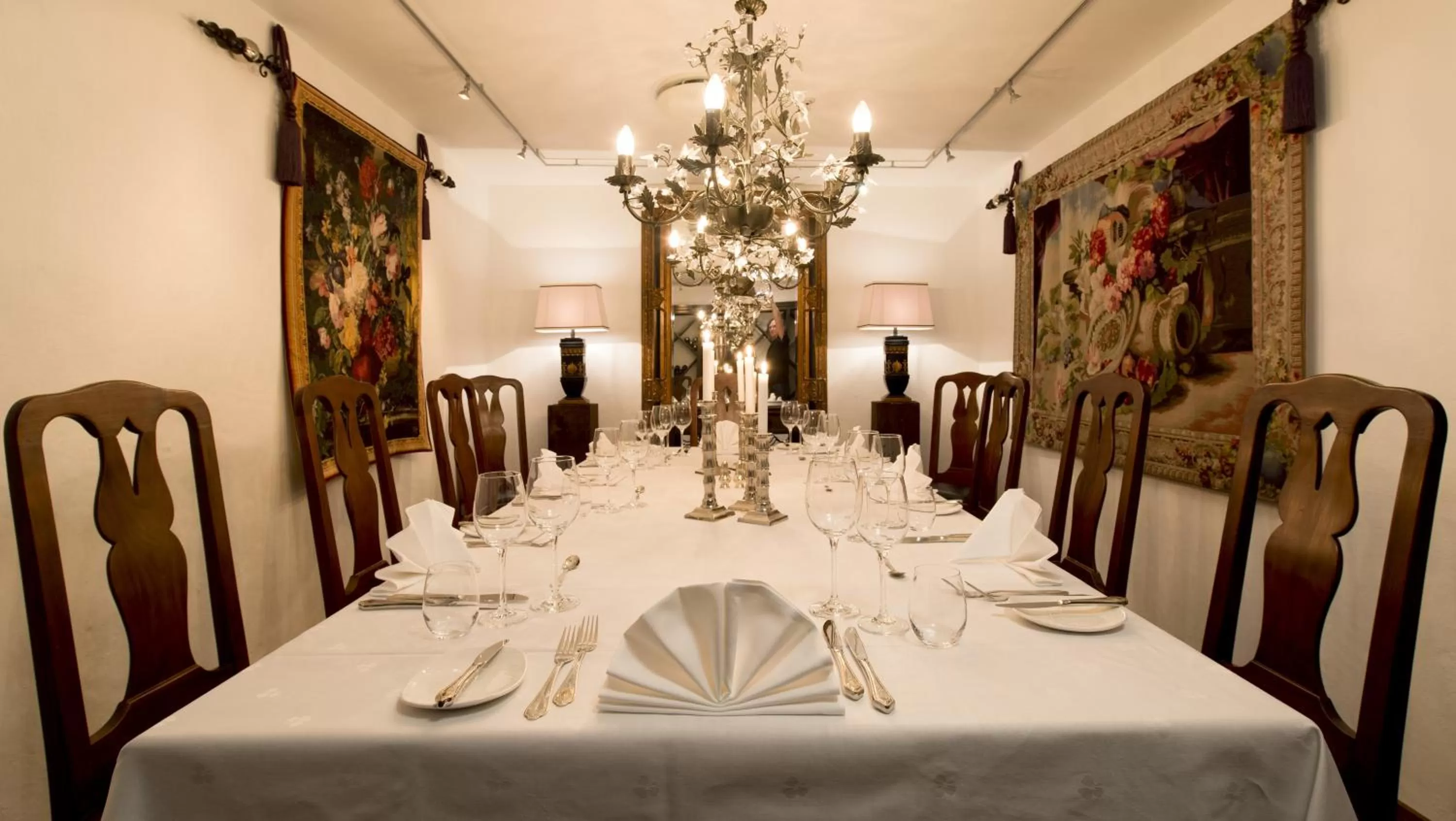 Restaurant/places to eat in Hovde Gård