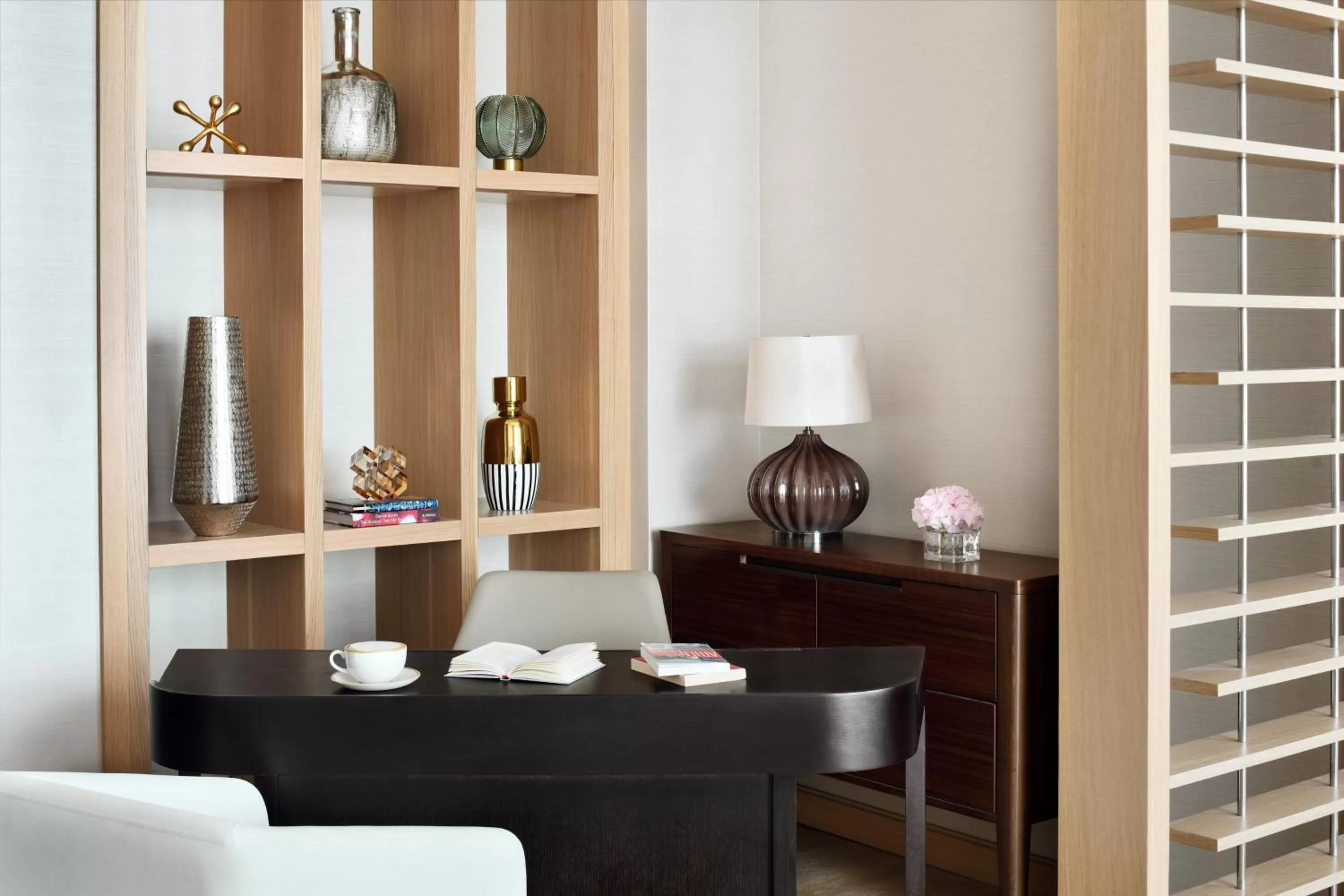 Photo of the whole room in Crowne Plaza - Jeddah Al Salam by IHG