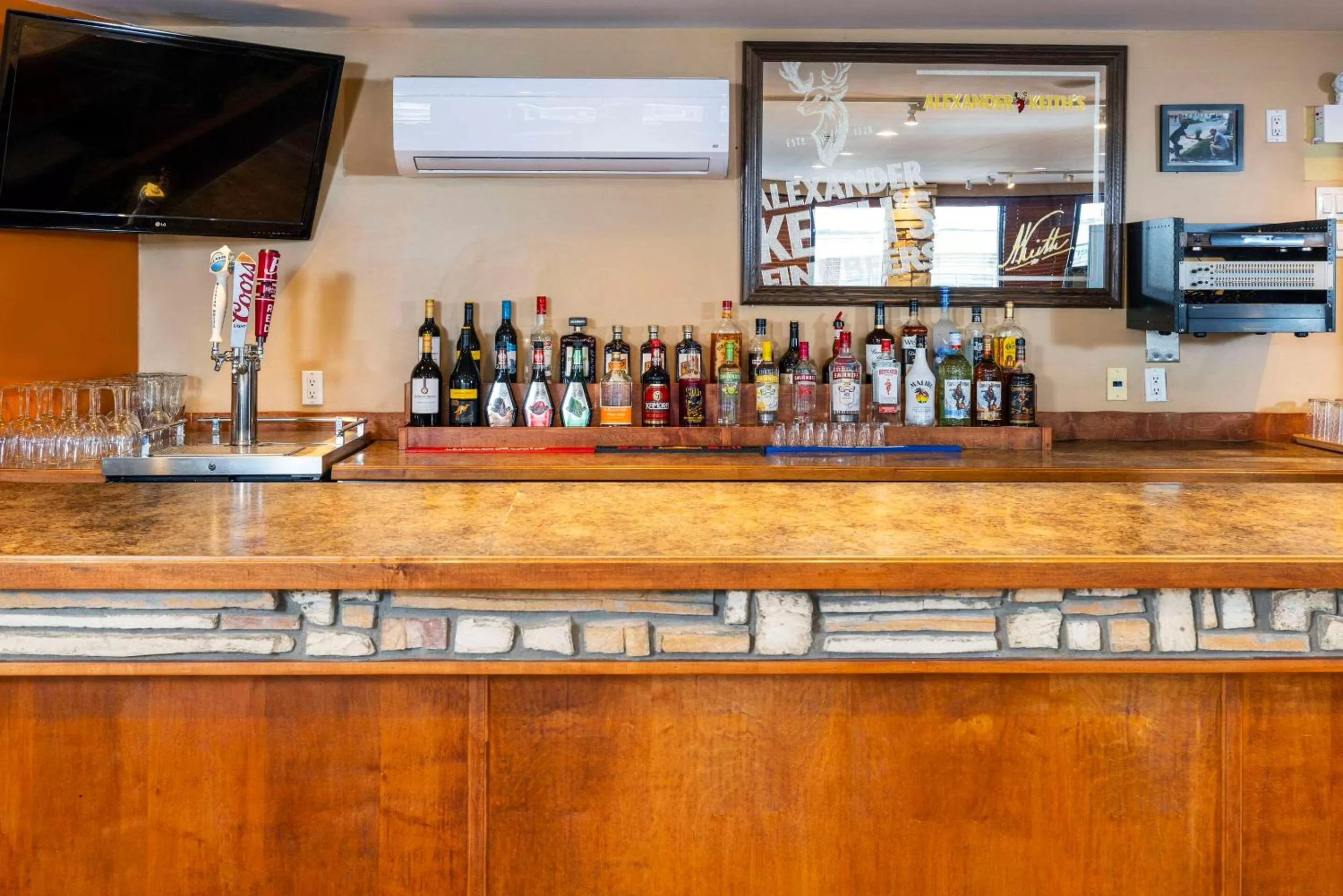 Restaurant/places to eat in Econo Lodge Miramichi