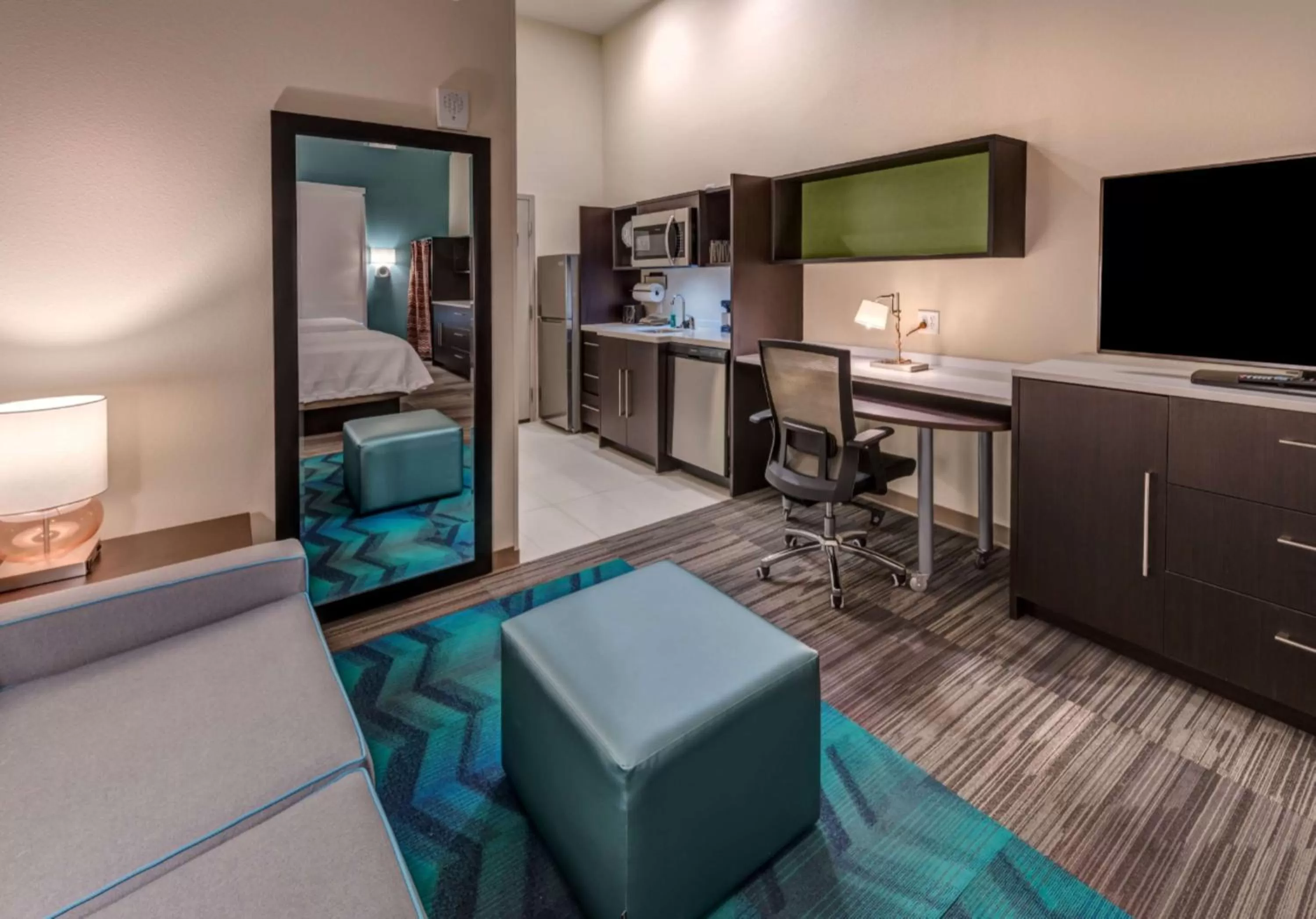Bedroom in Home2 Suites By Hilton Reno