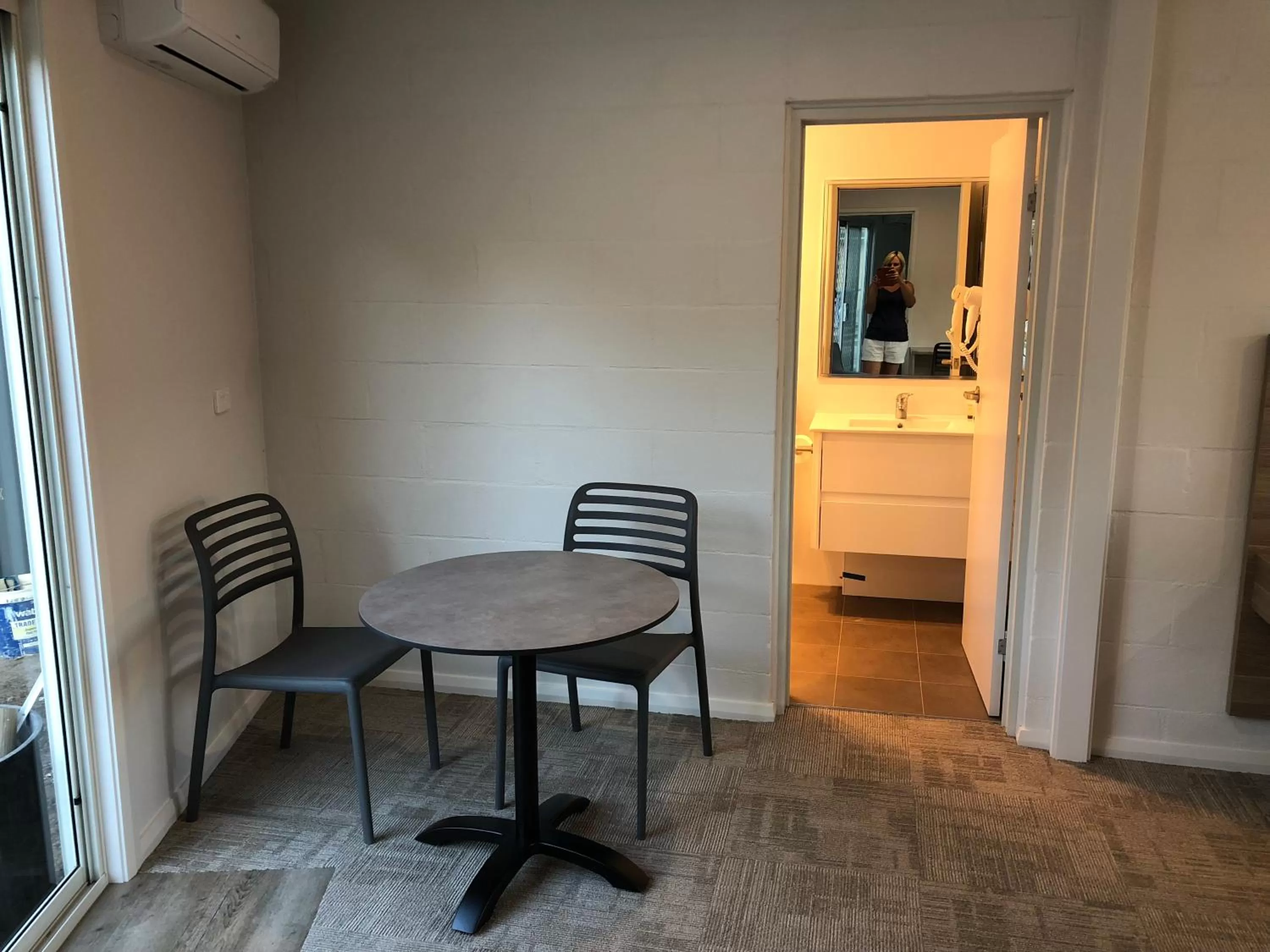 Dining area in Gundagai Tourist Suites