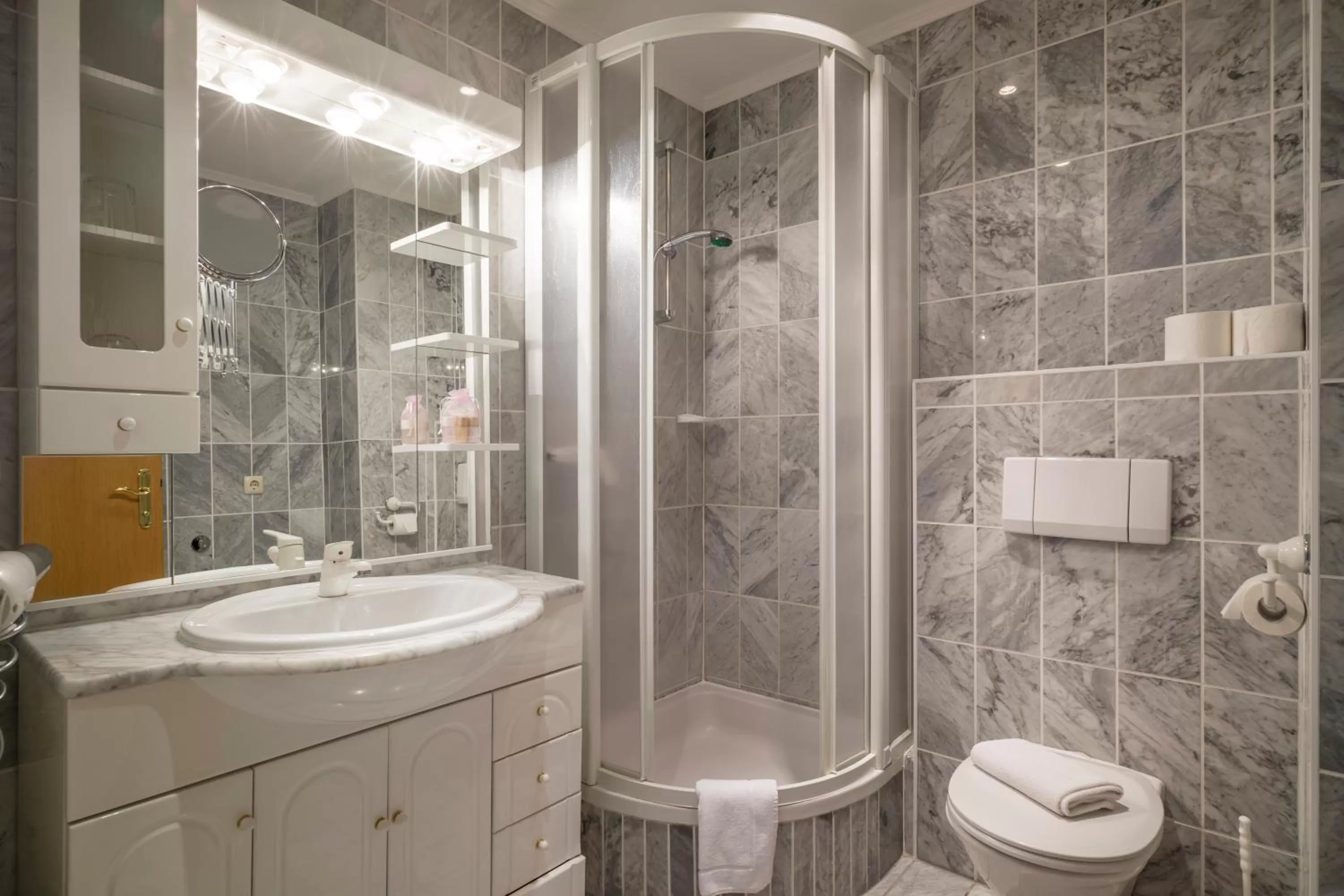 Decorative detail, Bathroom in Apparthotel Tom Sojer