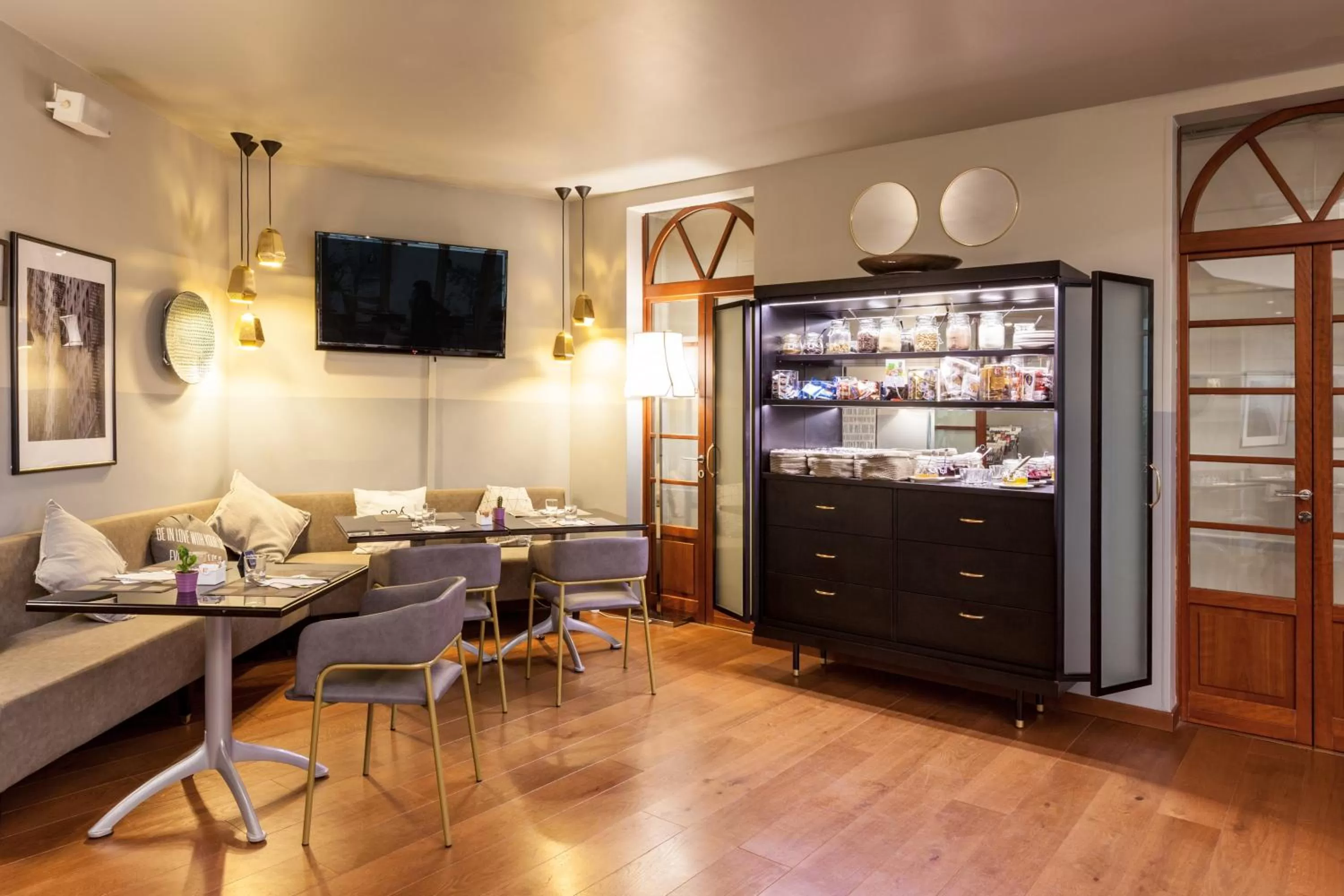 Breakfast in Holiday Inn Milan Garibaldi Station by IHG