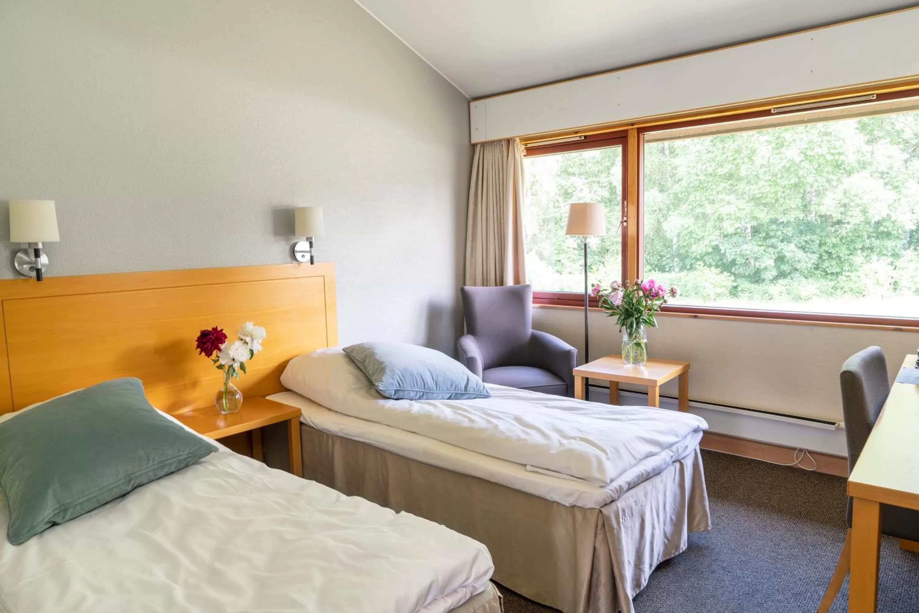 Photo of the whole room, Bed in Thorbjørnrud Hotell