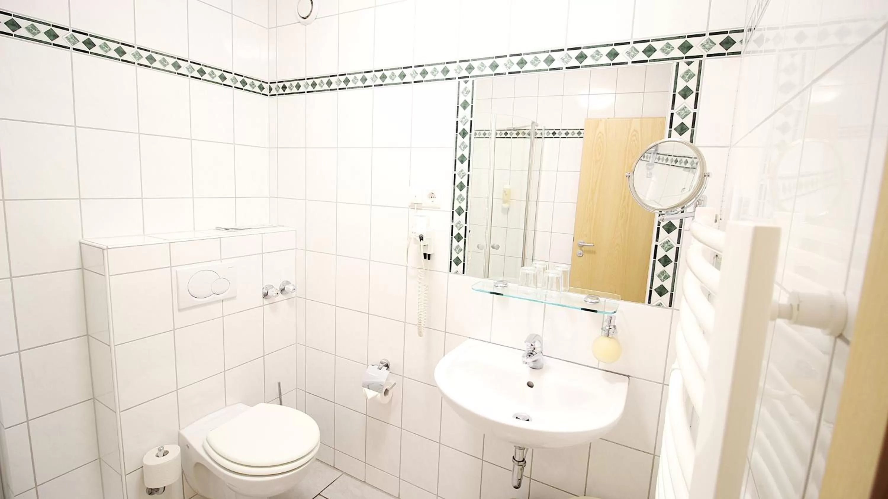 Shower in Aparthotel Alte Schmiede Dettelbach