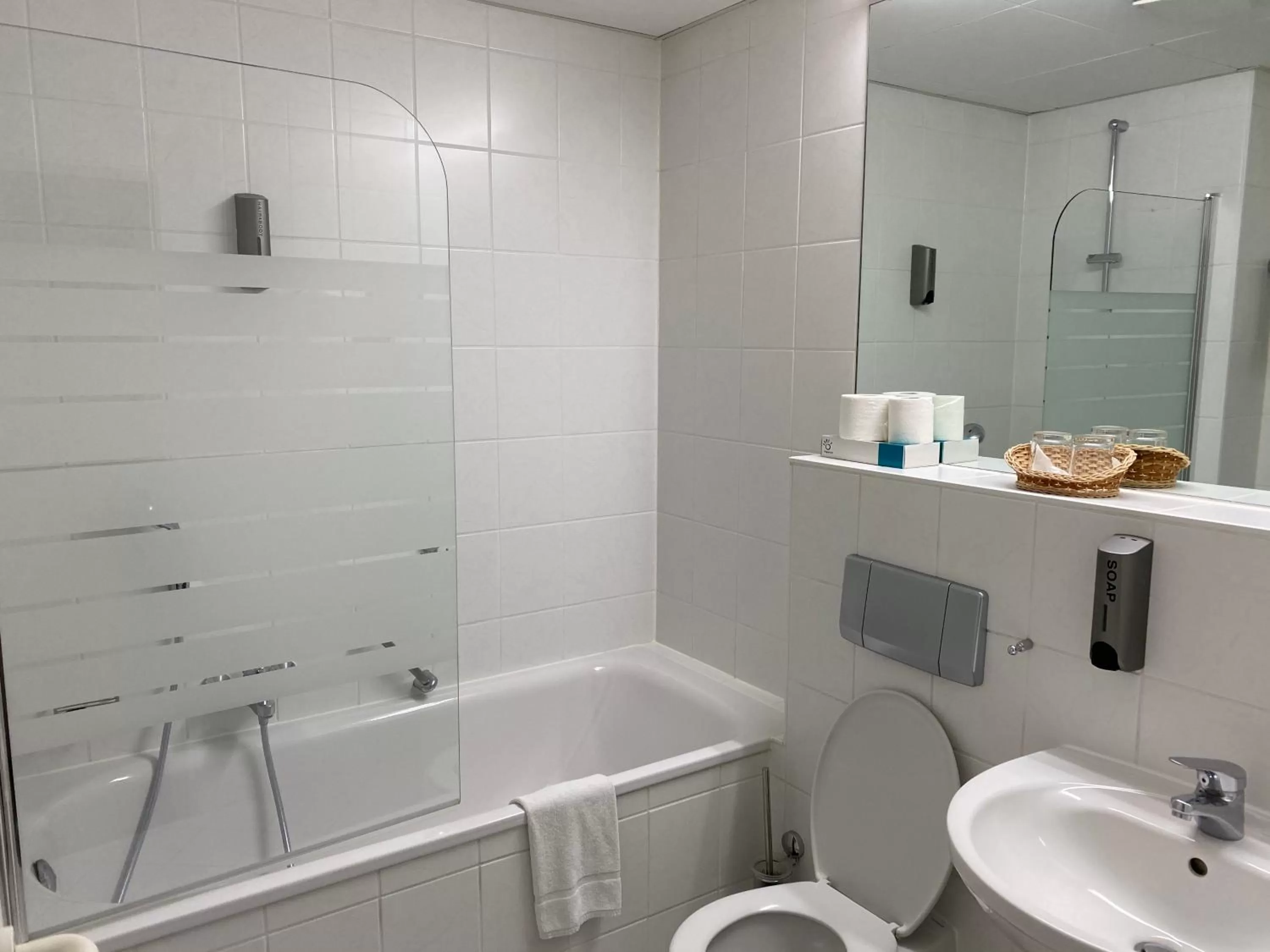 Bathroom in Opera Hotel Köln