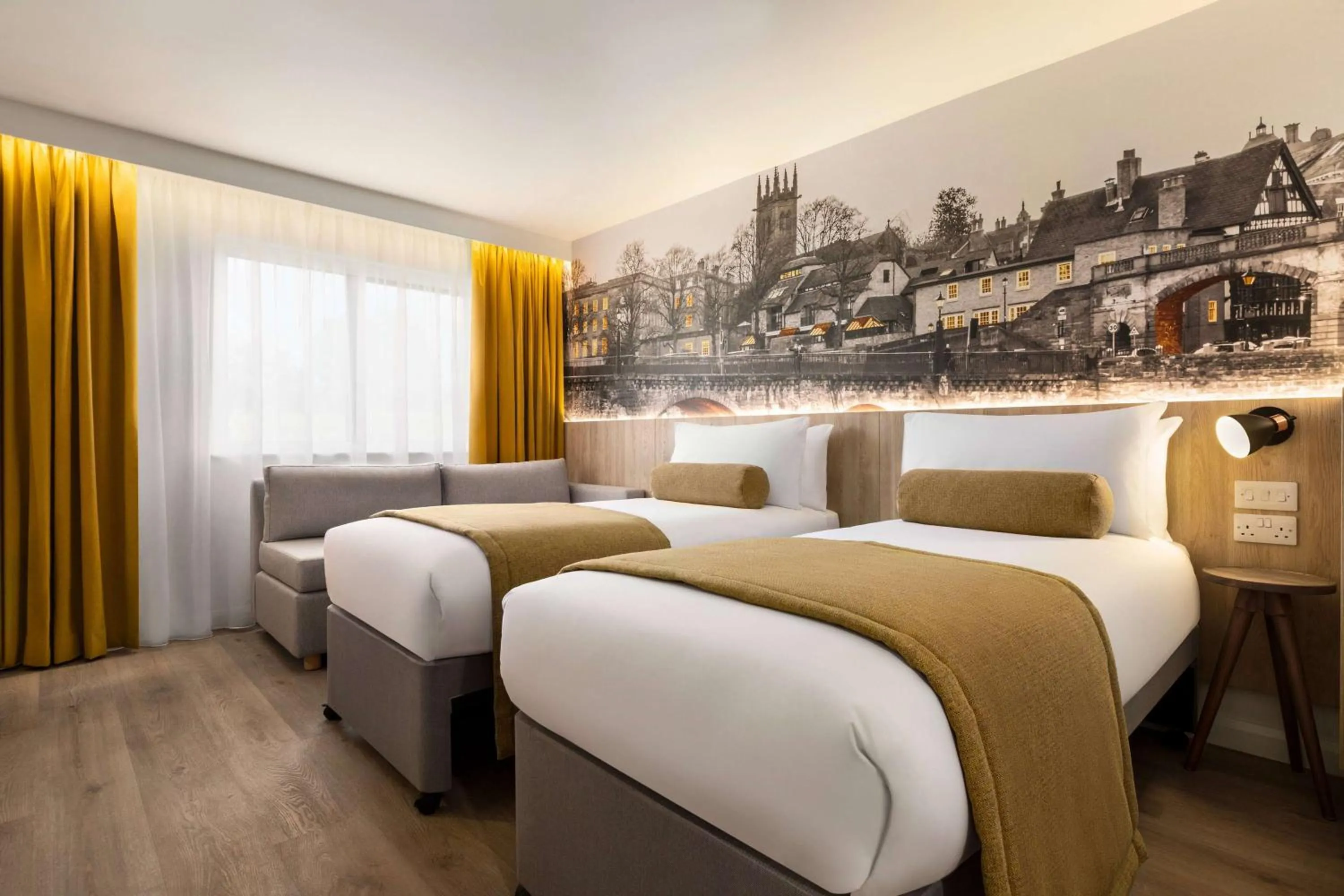 Bed in Days Inn Durham