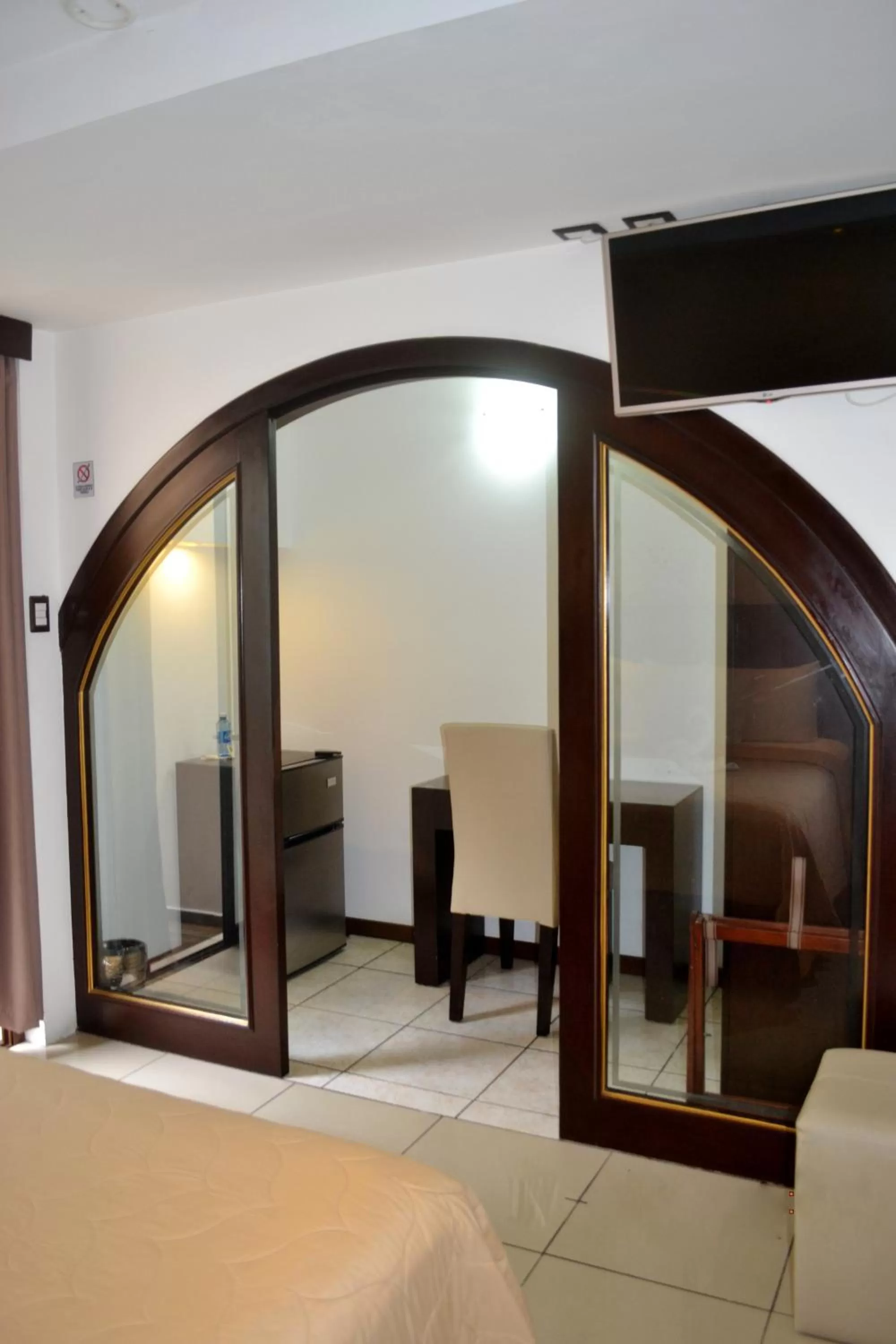 Photo of the whole room, Bed in Hotel Villa Florencia Zona Rosa