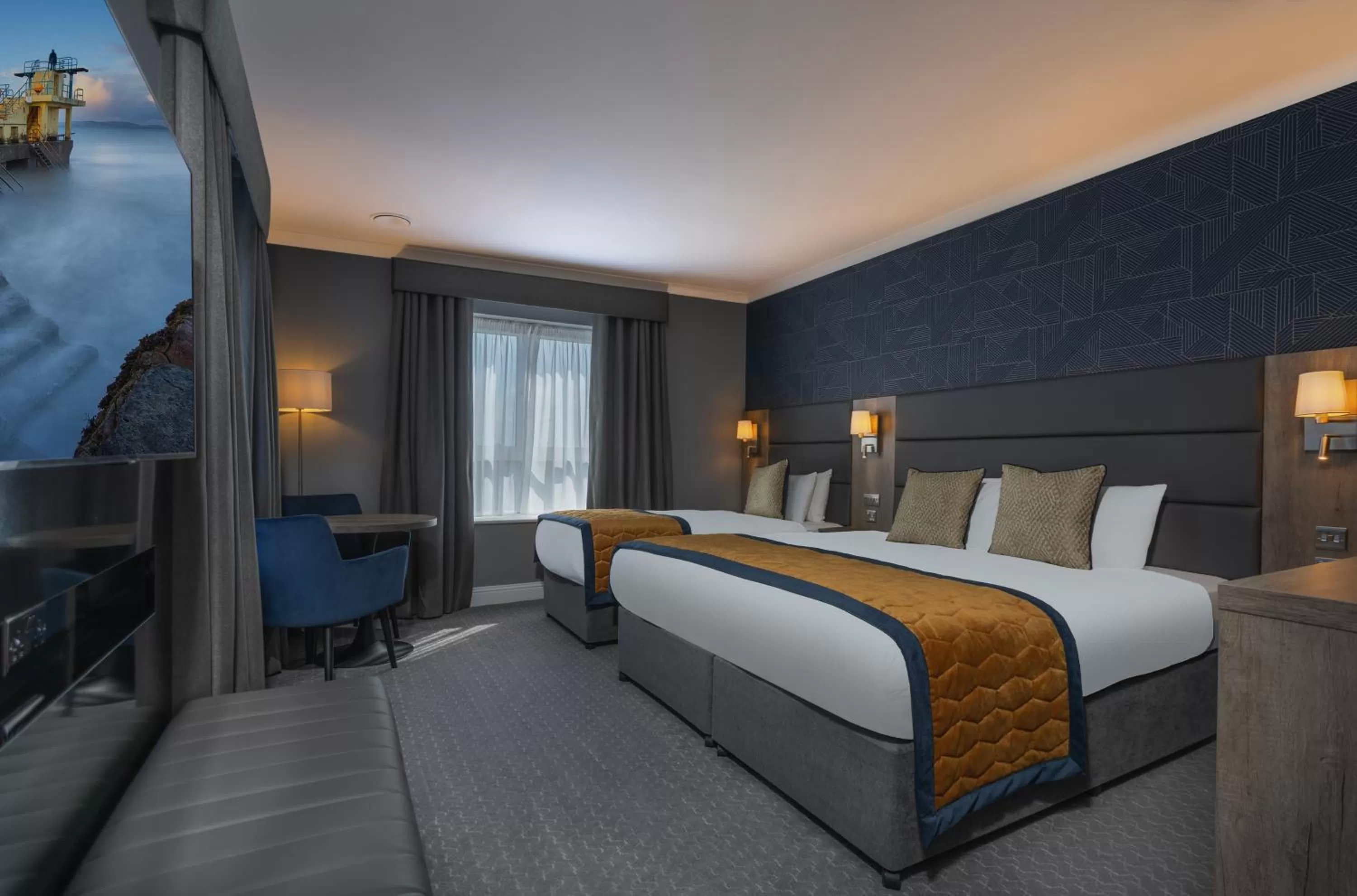 Bedroom, Bed in Clybaun Hotel