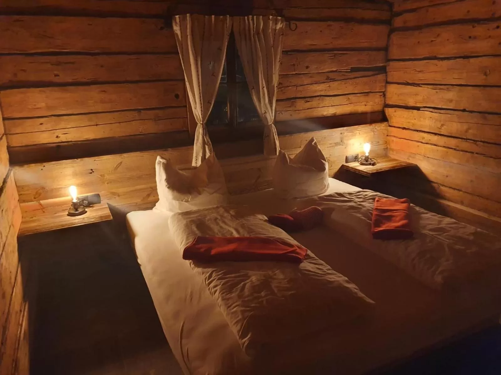 Sauna, Bed in Hotel Giessenbach