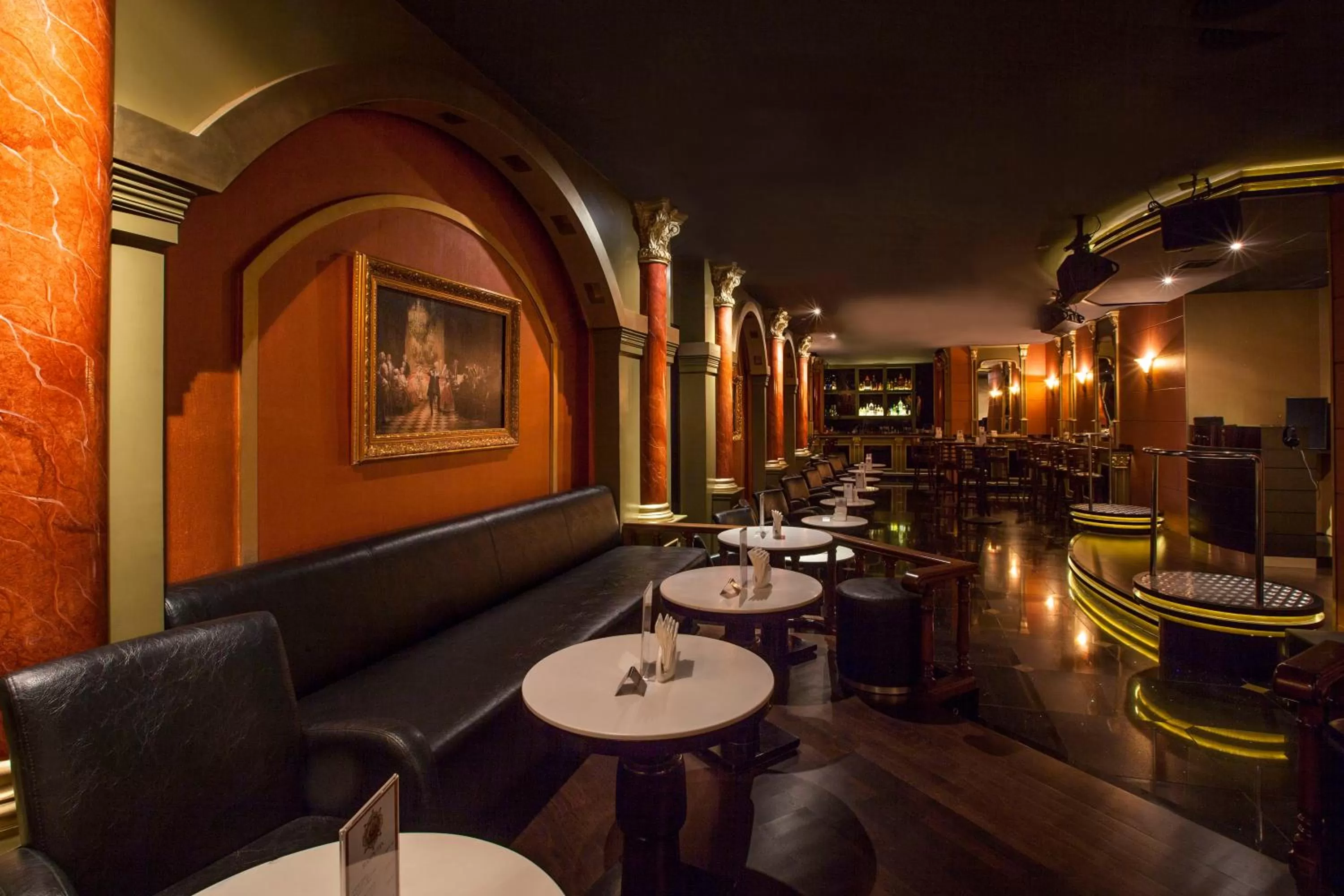 Nightclub / DJ in Al Sarab Hotel