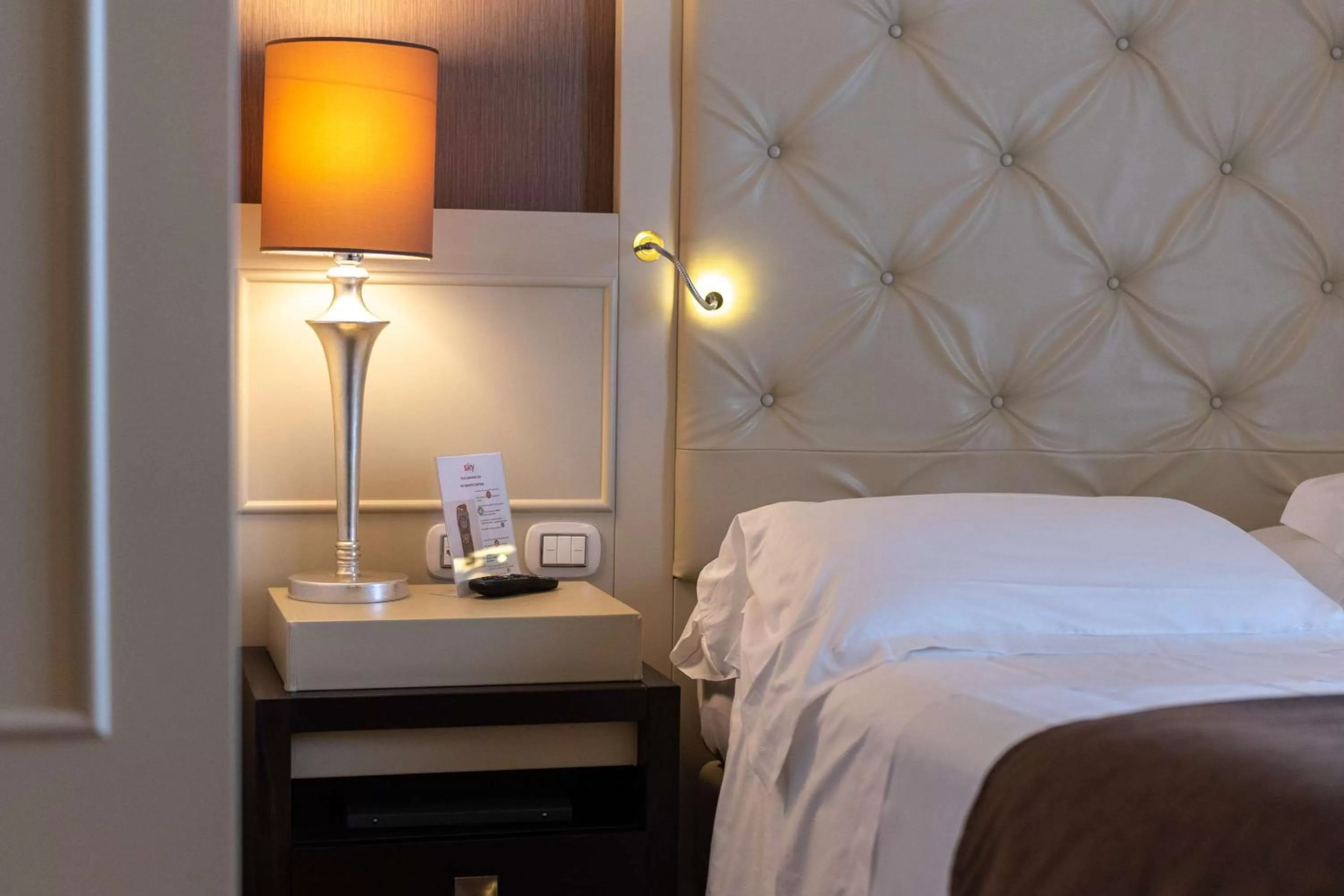 Photo of the whole room, Bed in Best Western Plus Hotel Perla Del Porto