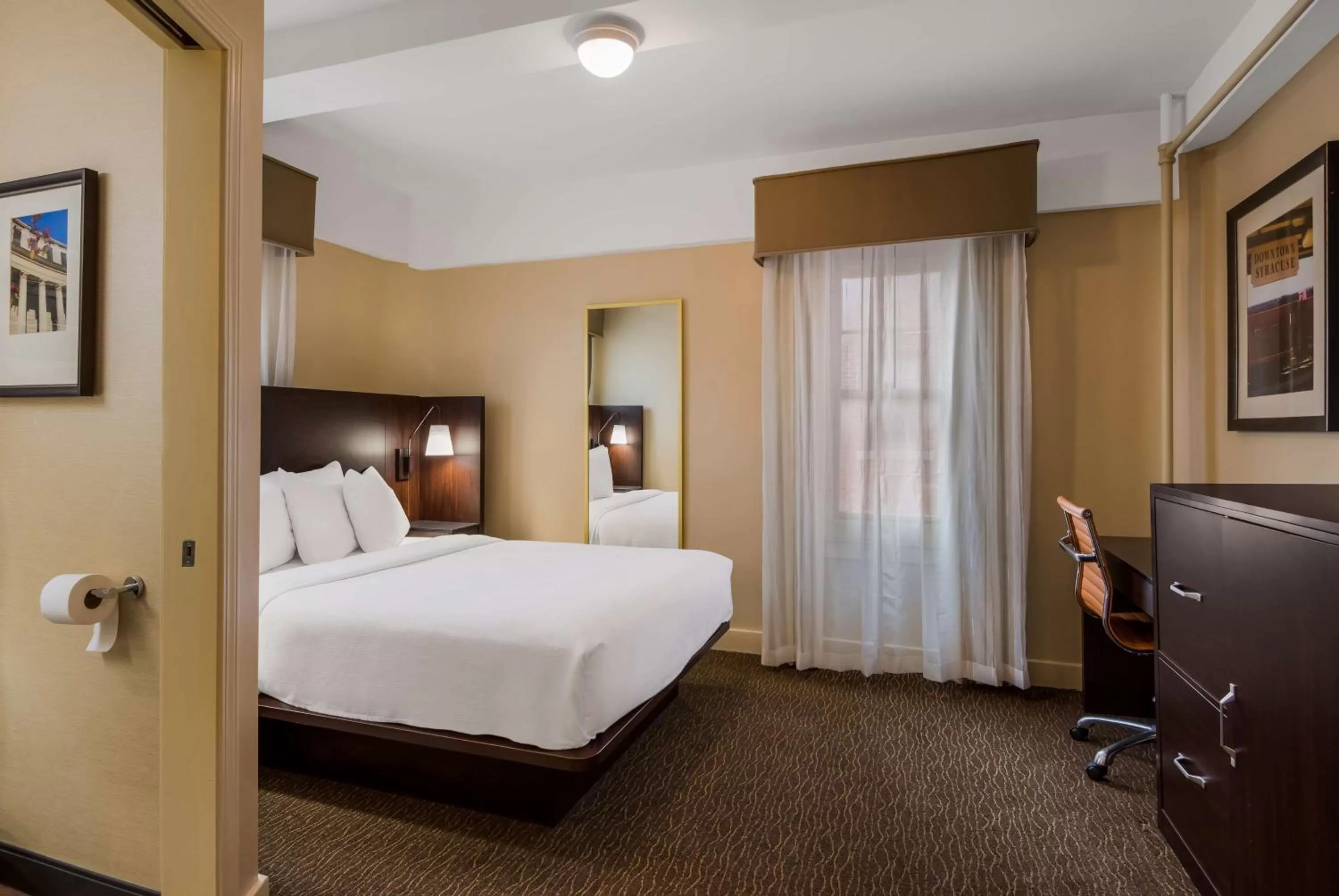 Bedroom, Bed in Best Western Syracuse Downtown Hotel and Suites
