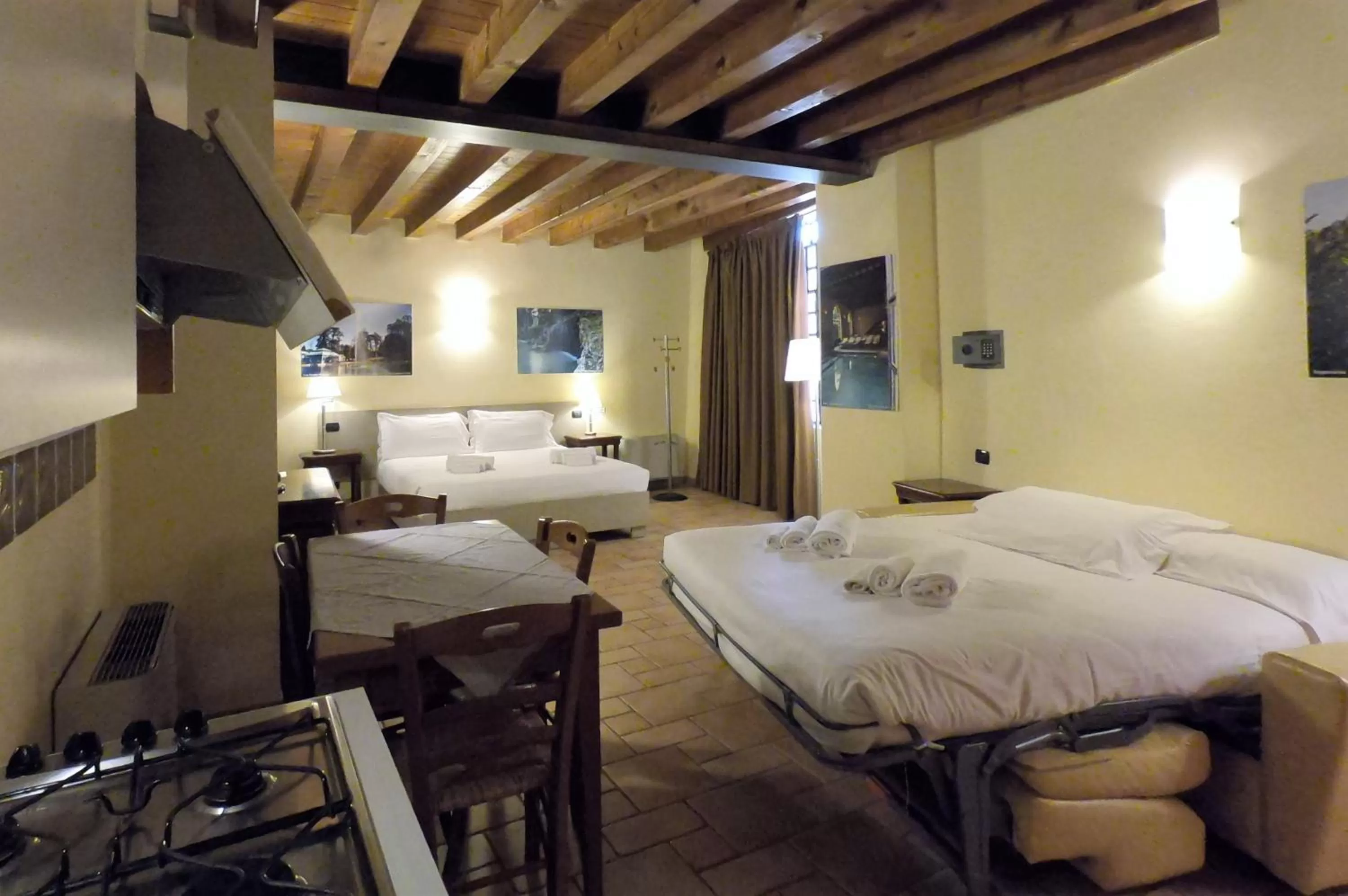 Photo of the whole room, Bed in Parco Termale di Villa Dei Cedri