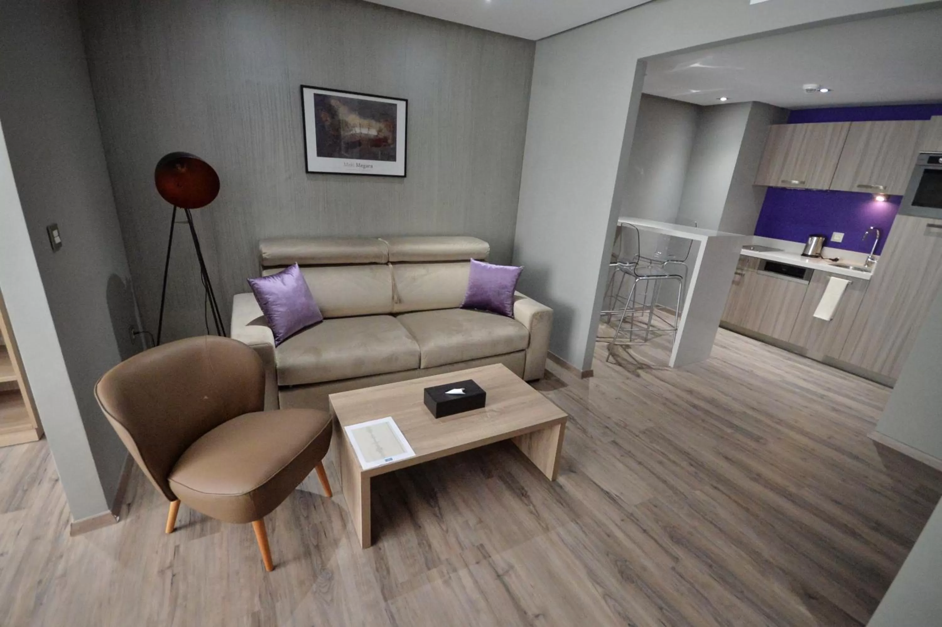 Kitchen or kitchenette in Le 22 Appart'Hotel