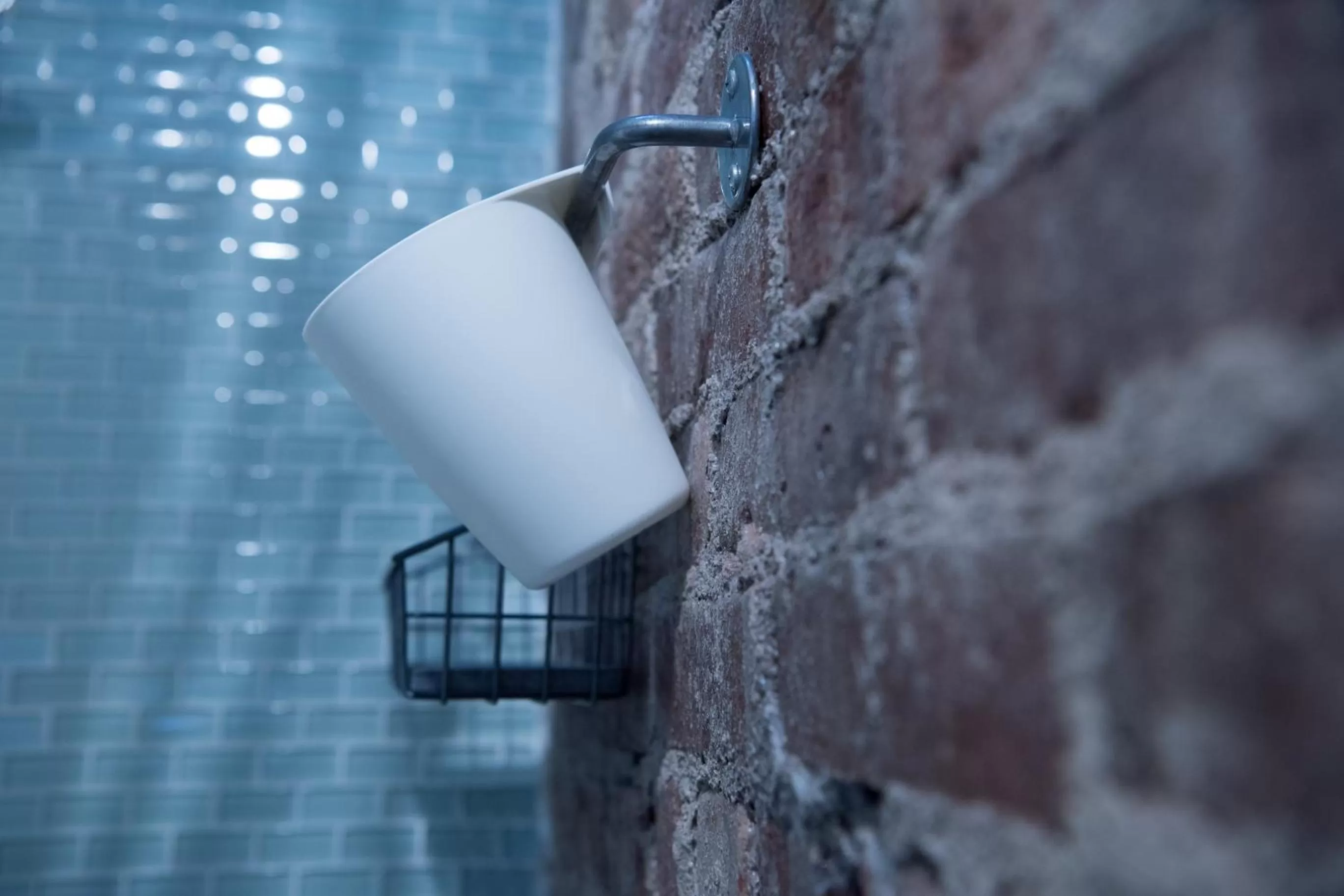 Shower in Harlem Grand