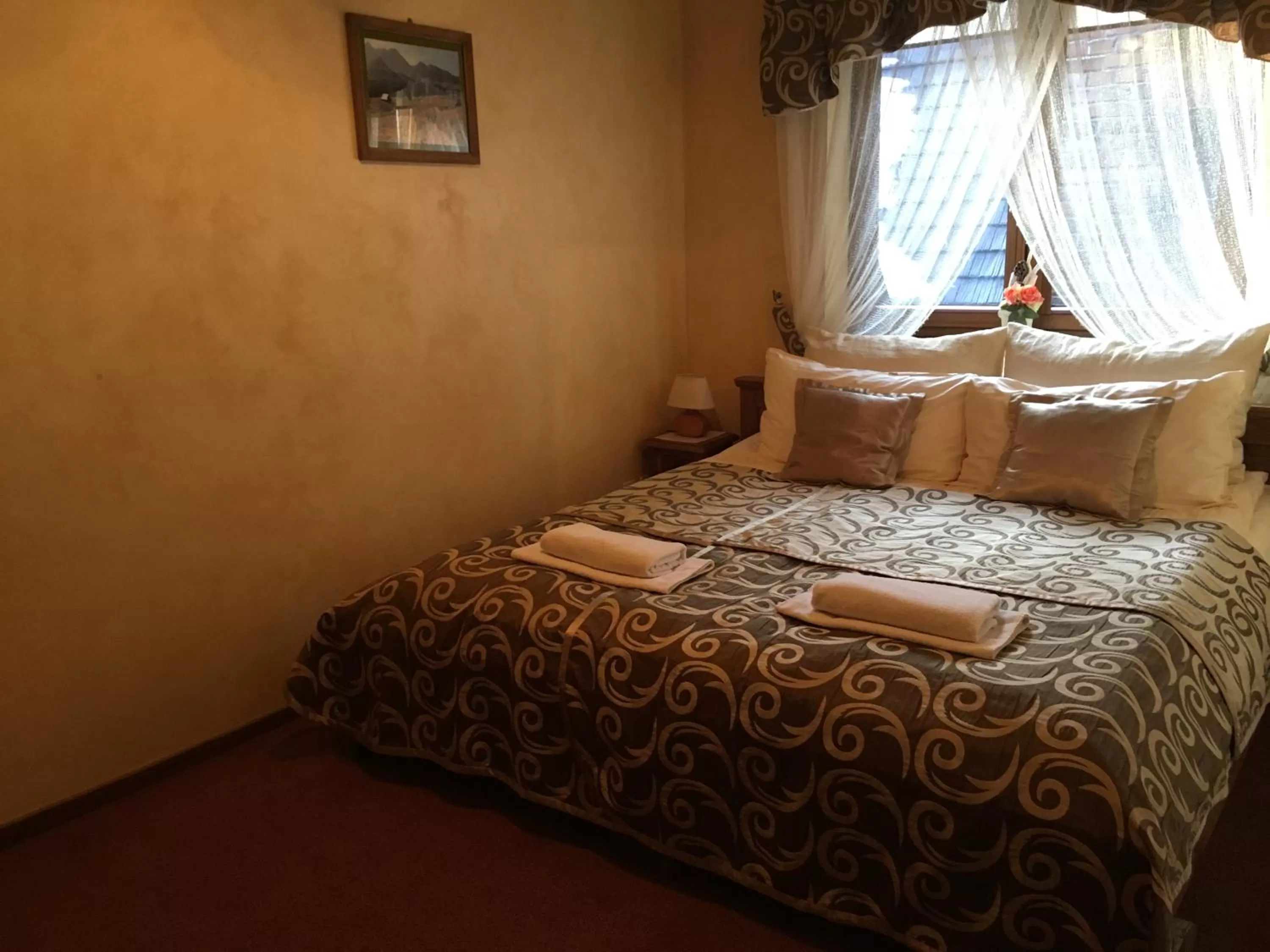 Photo of the whole room, Bed in Hotel Dwór Karolówka