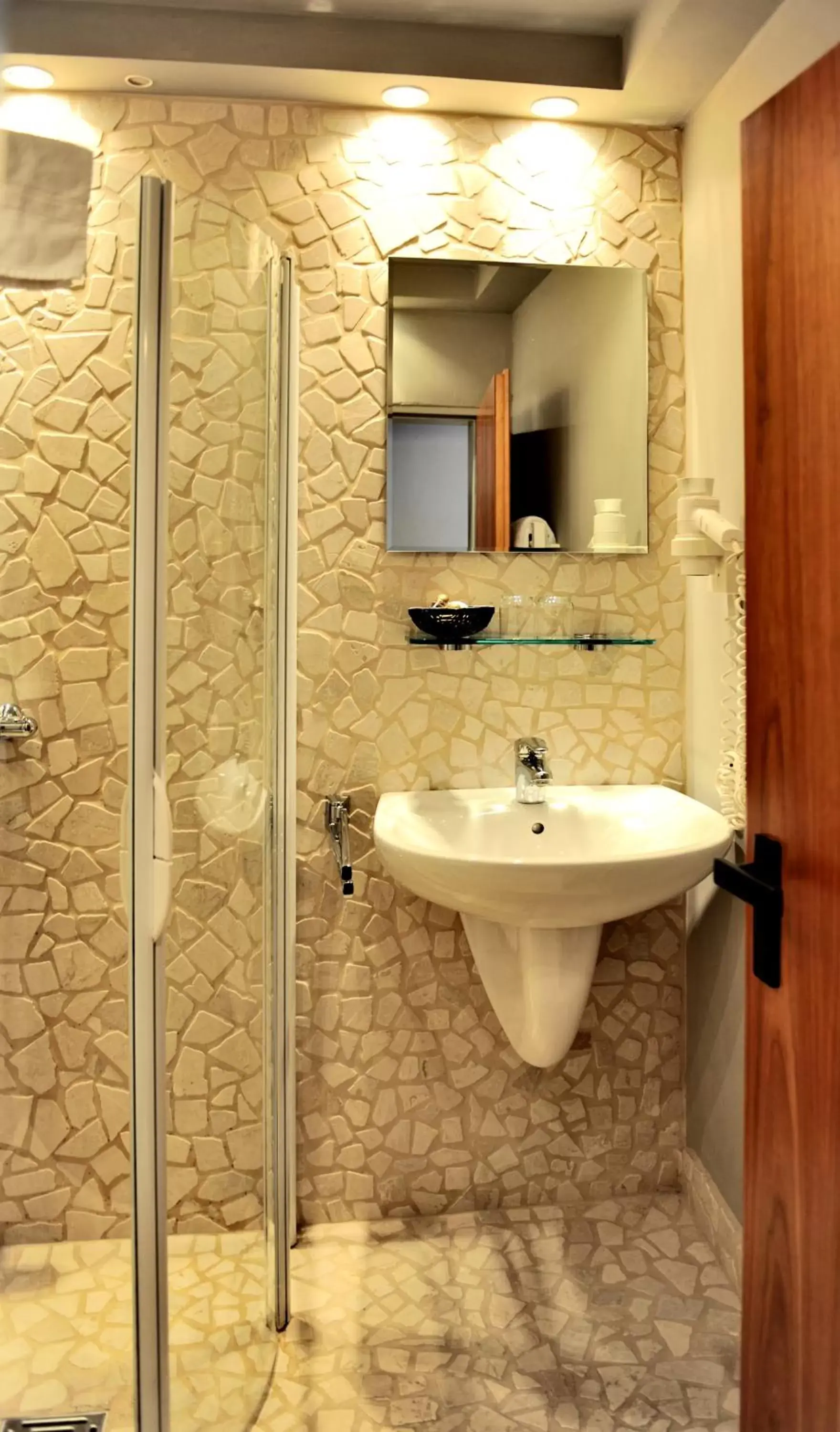 Single Room in Hotel und Landhaus 'Kastanie' Single Room in Hotel und Landhaus 'Kastanie'