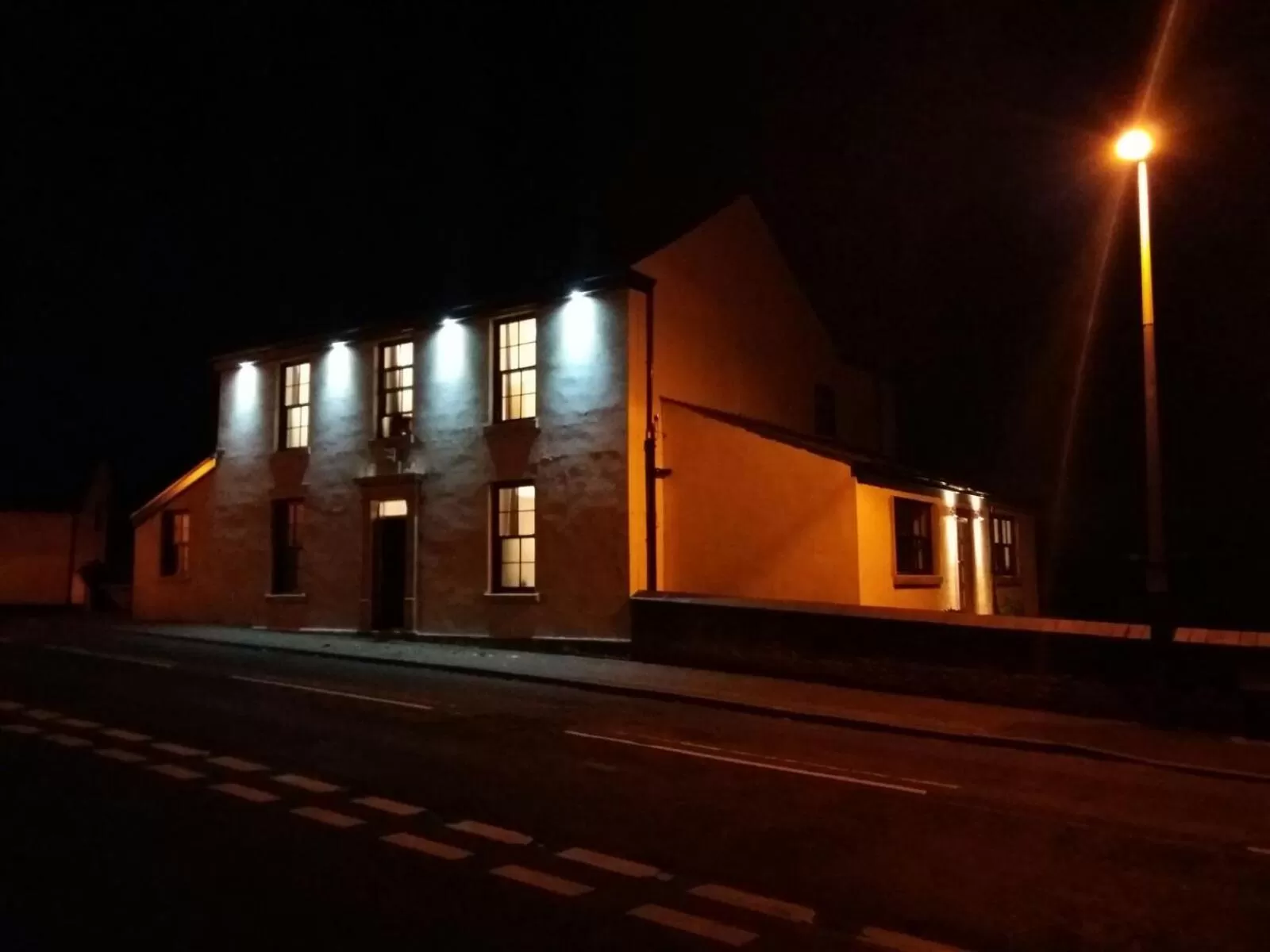 Facade/entrance in Saracens House