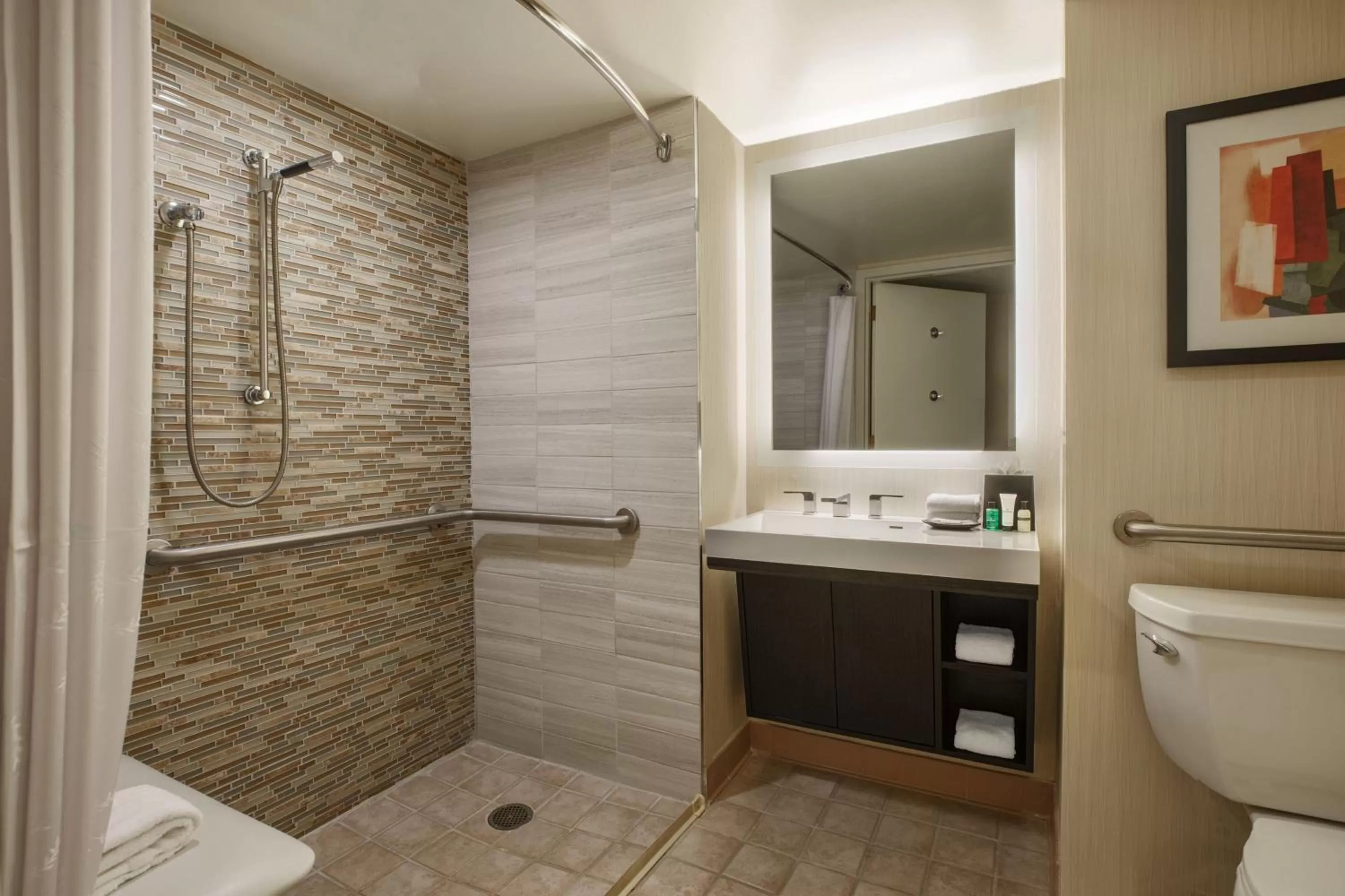 Bathroom in Sheraton Grand Chicago Riverwalk