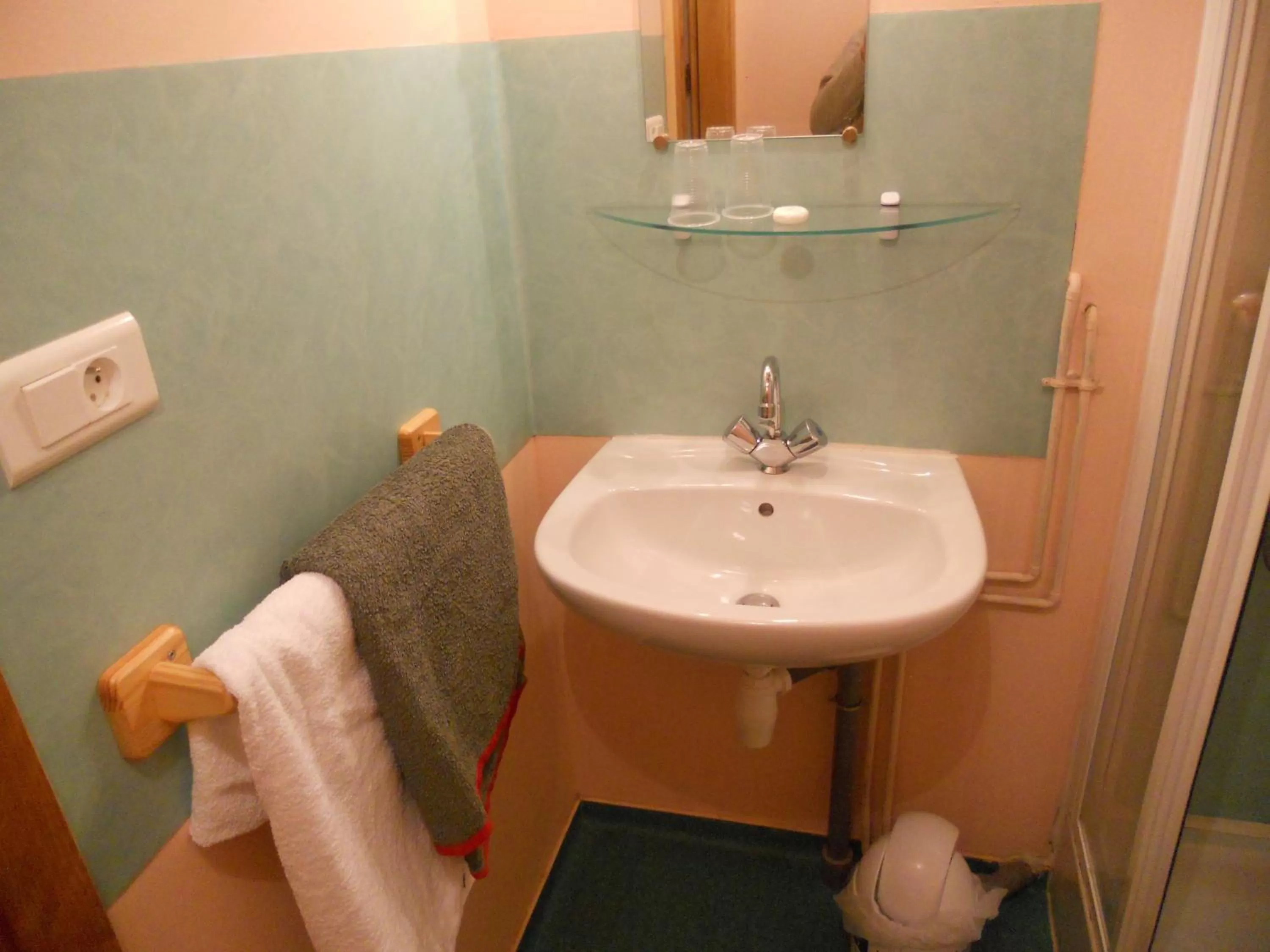 Bathroom in Auberge du Saut des Cuves