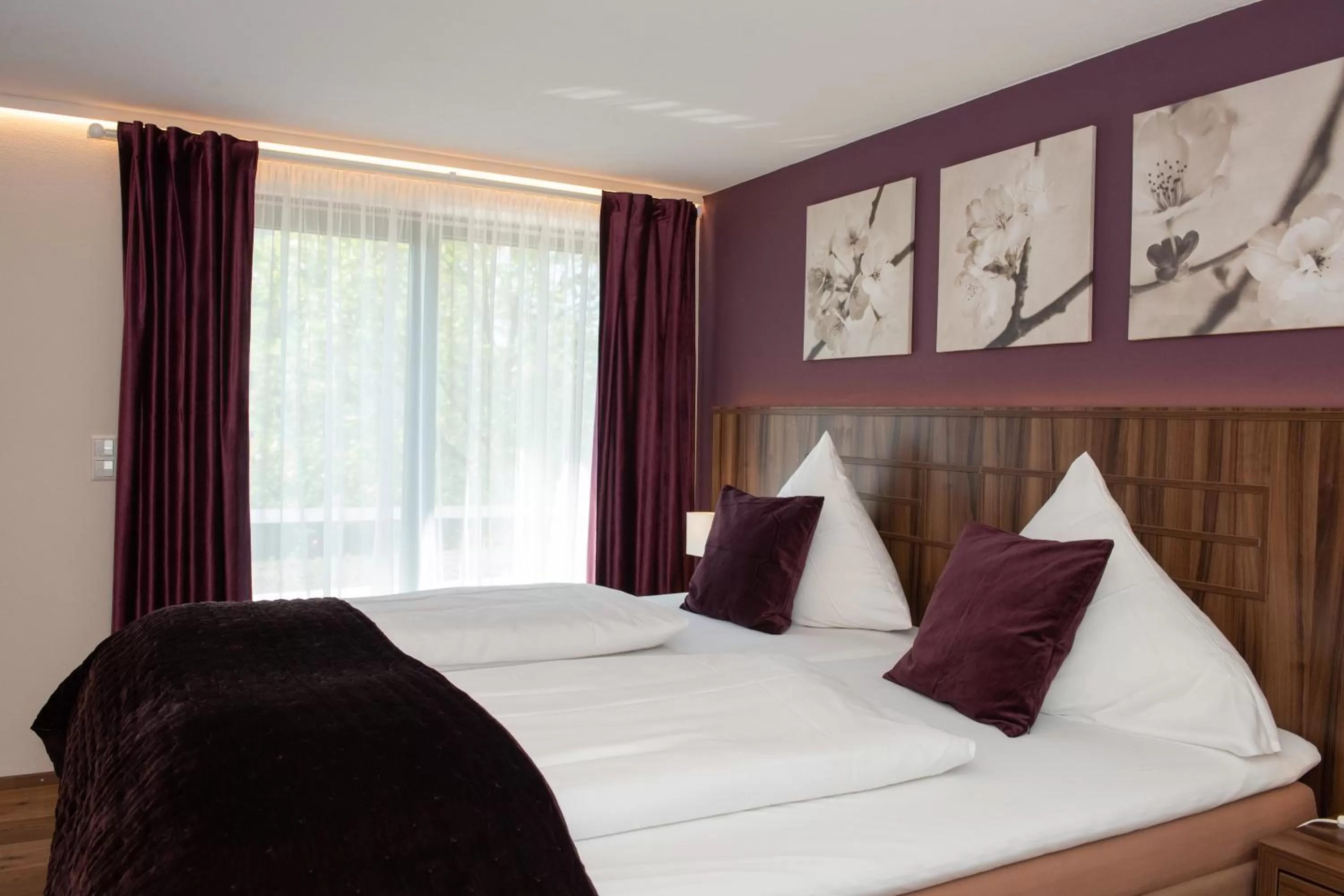 Photo of the whole room, Bed in Boutique - Hotel Zum Schloss