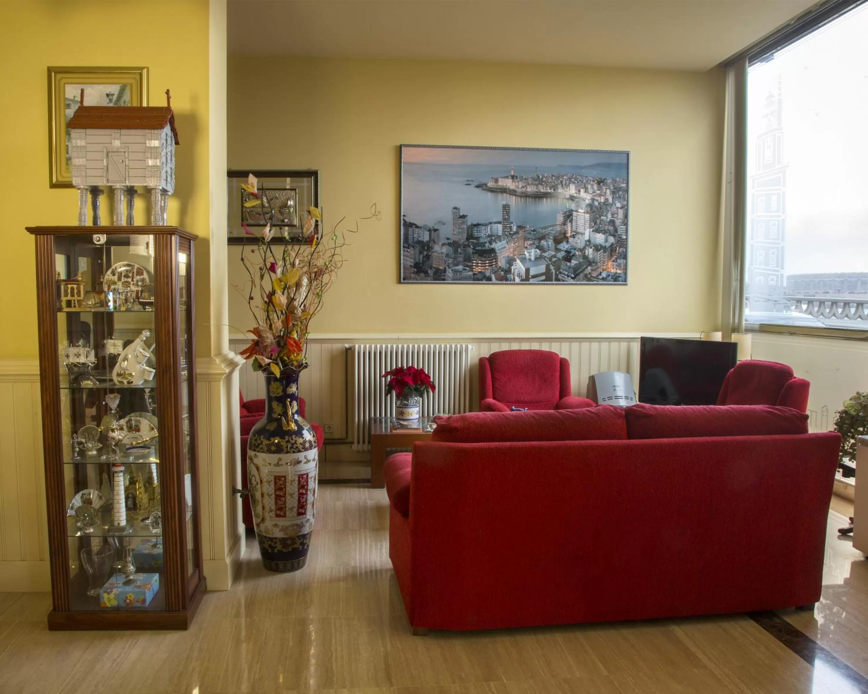 Lobby or reception in Hotel Cristal 2