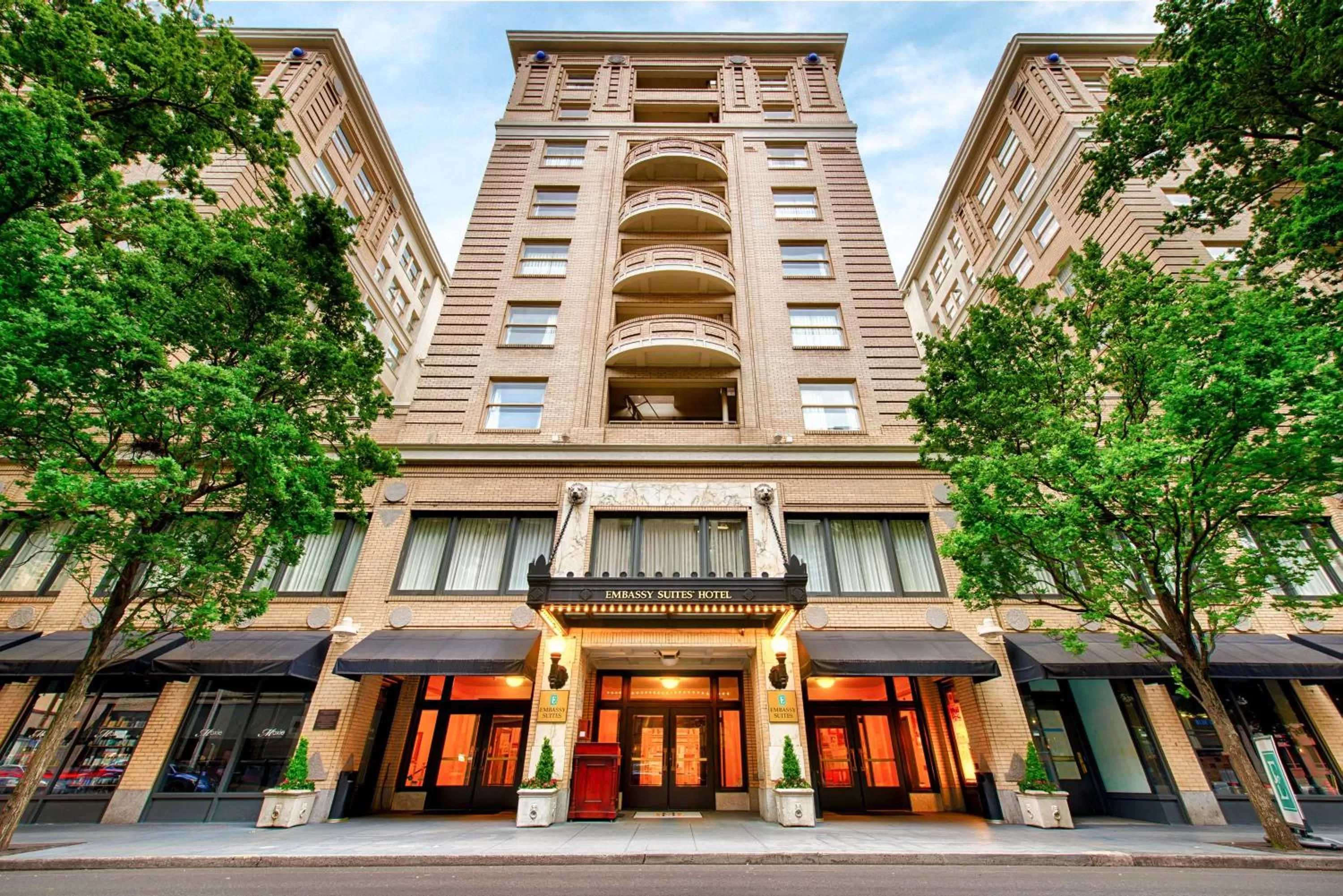 Property building in Embassy Suites by Hilton Portland Downtown