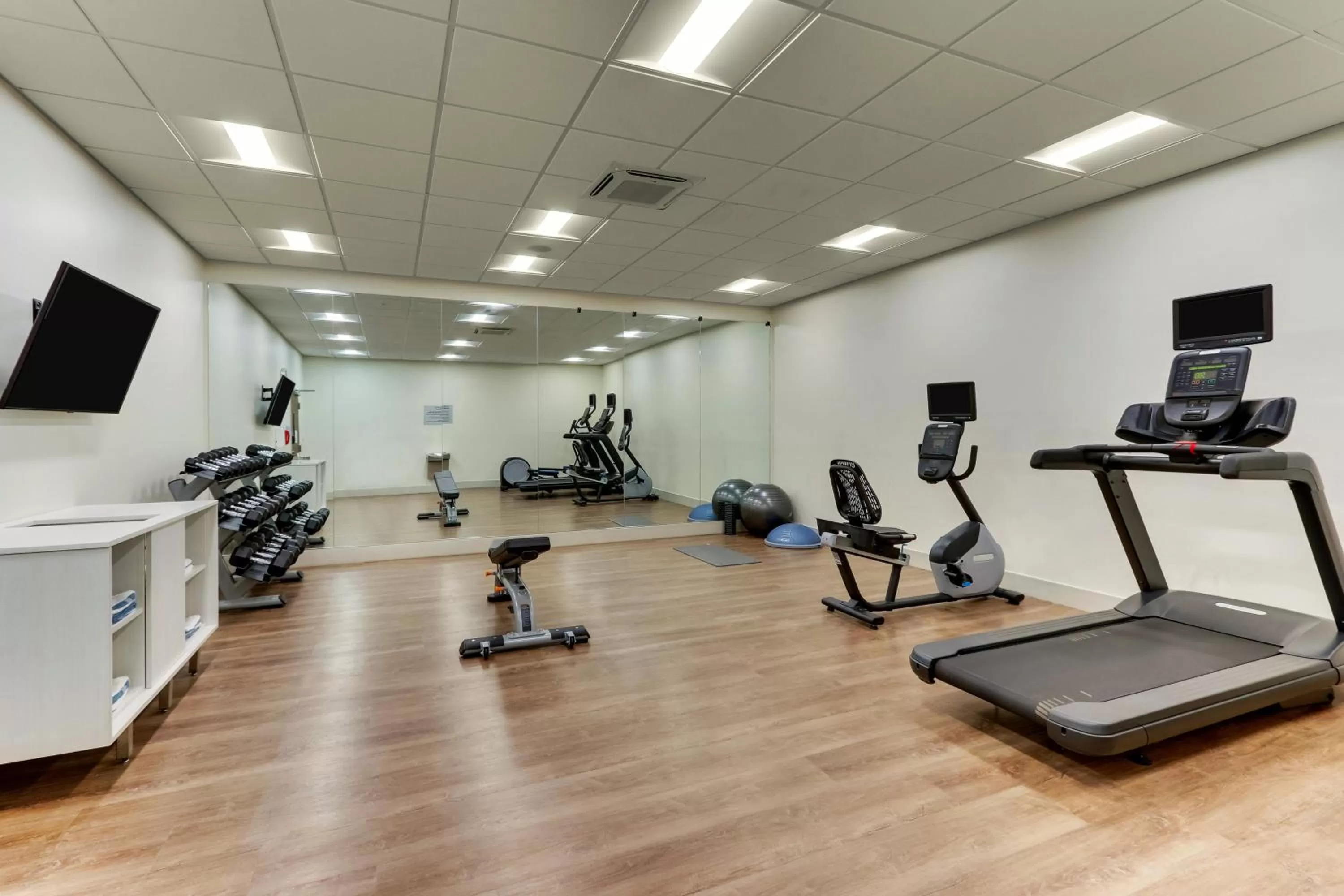 Fitness centre/facilities in Holiday Inn Express & Suites - Dawsonville by IHG