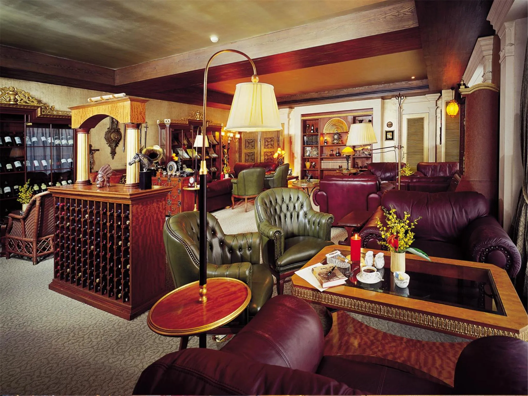 Lounge or bar in The Kunlun Beijing Jin Jiang Radisson