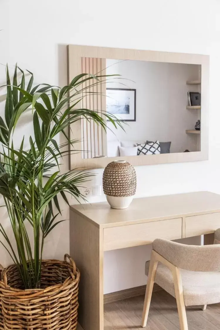 Double Room - Disability Access in Gallery Suites & Residences Piraeus Double Room - Disability Access in Gallery Suites & Residences Piraeus