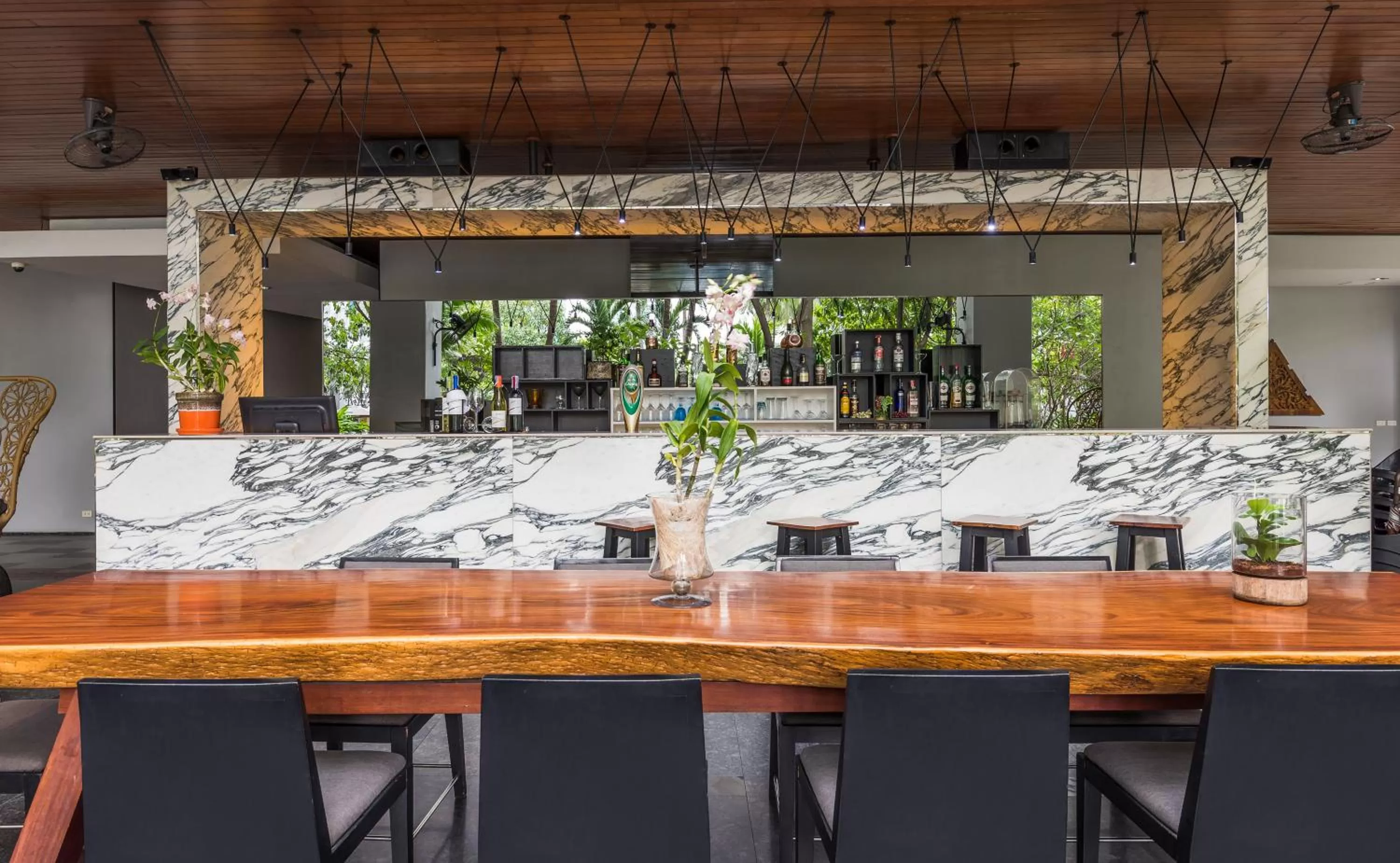 Lounge or bar in Chatrium Sathon Bangkok