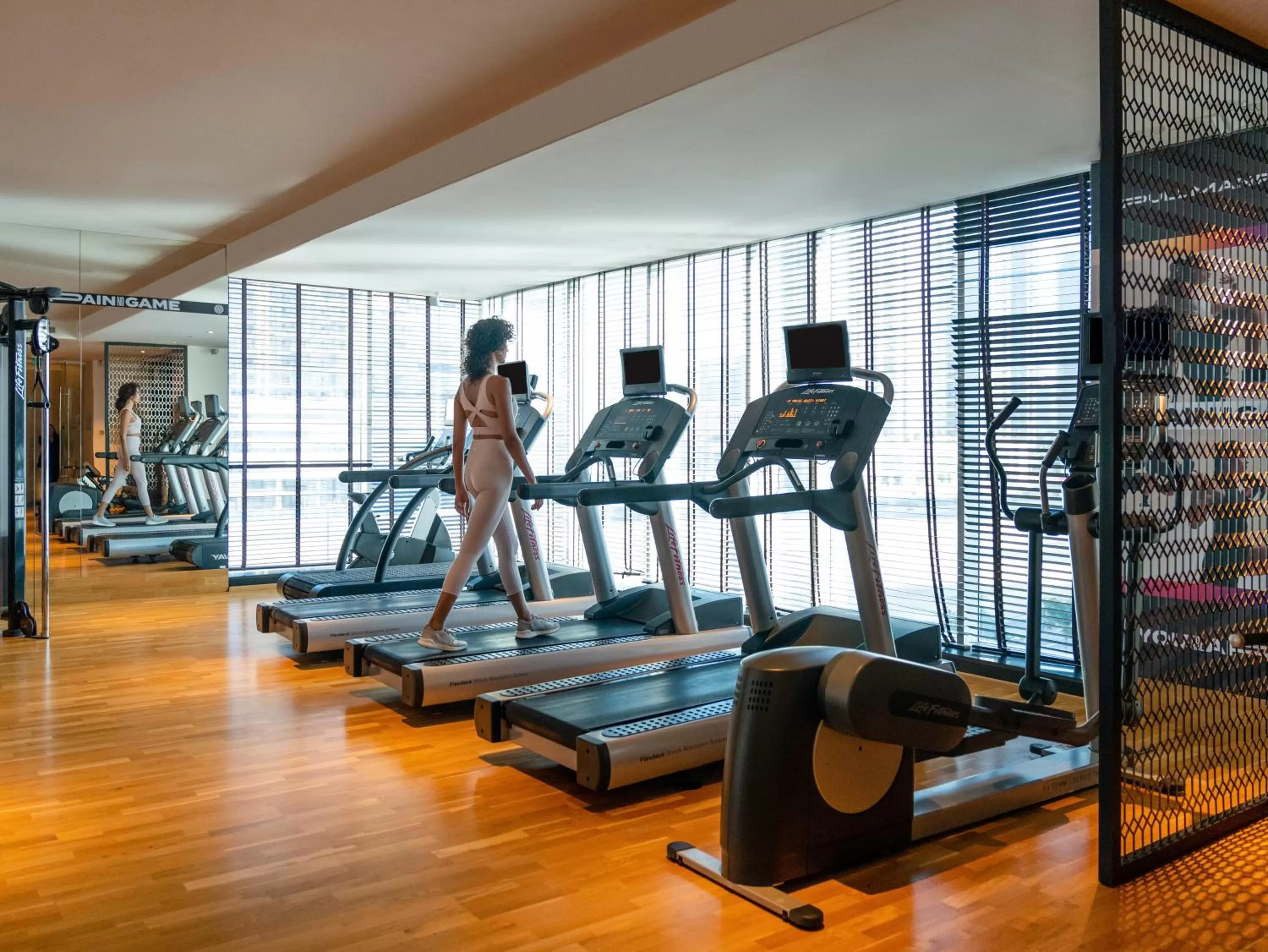 Fitness centre/facilities in Pullman Dubai Downtown