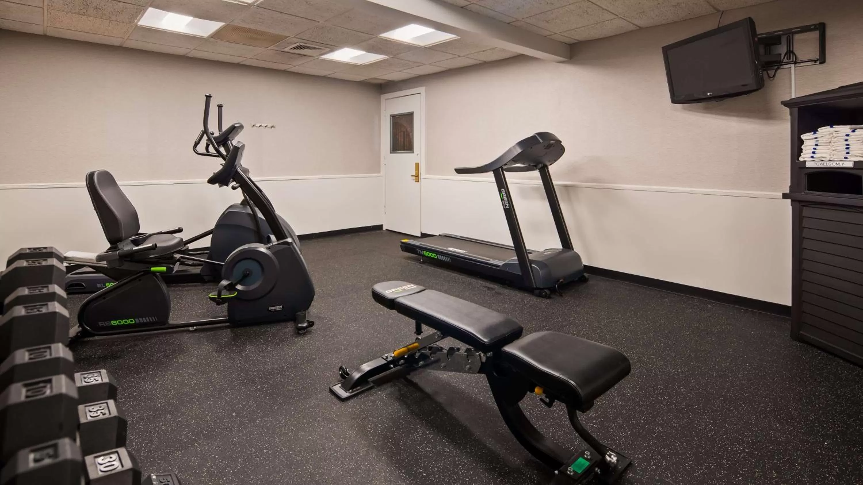 Fitness centre/facilities in Best Western Woodhaven Inn