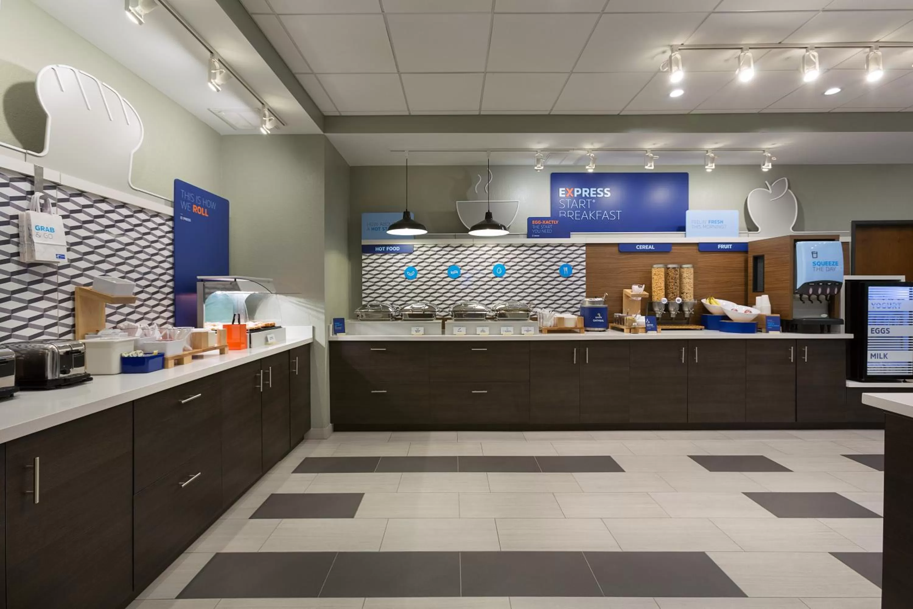 Breakfast in Holiday Inn Express - Lake Park by IHG