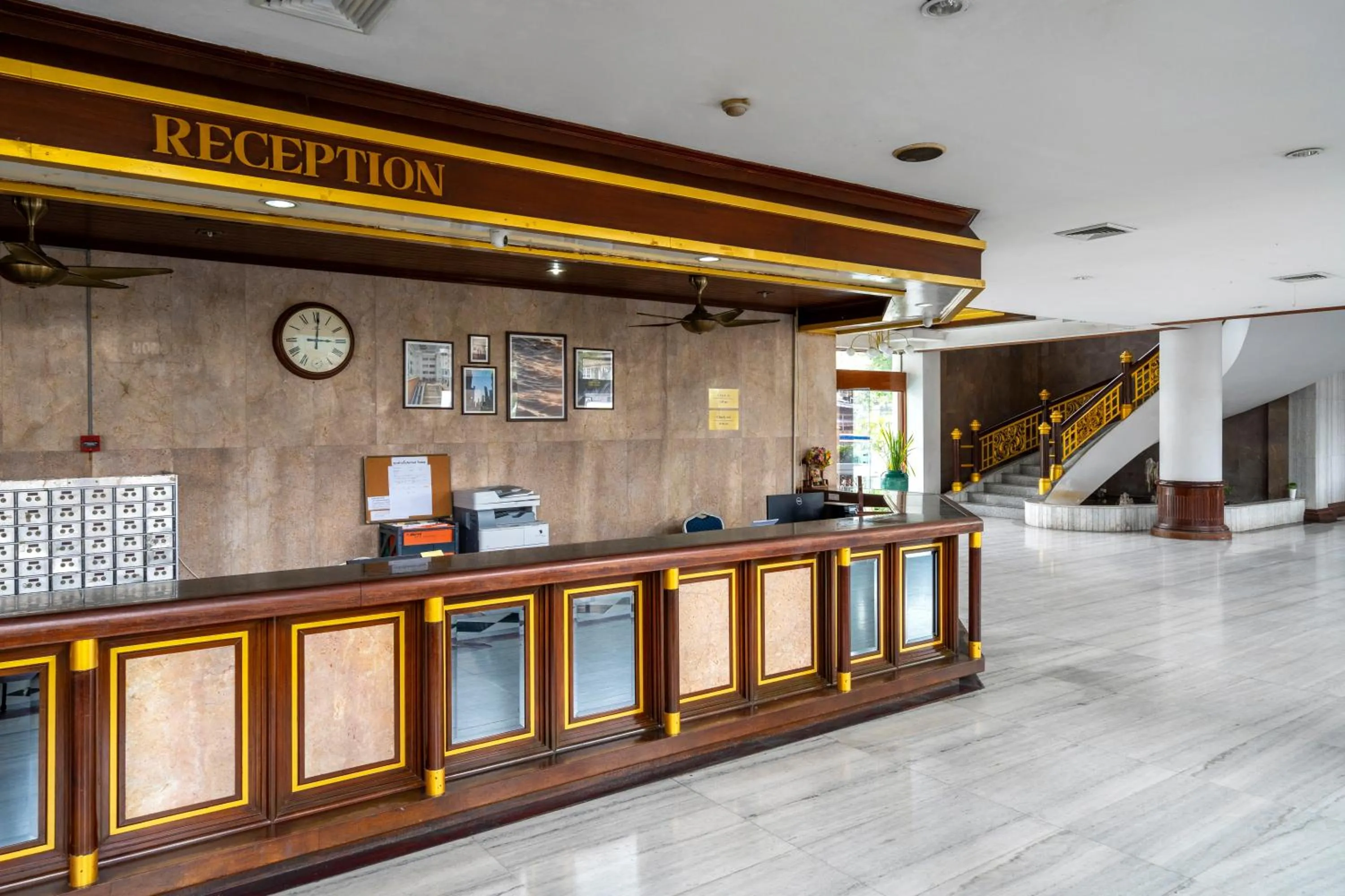 Lobby or reception in Welcome Plaza Hotel Pattaya