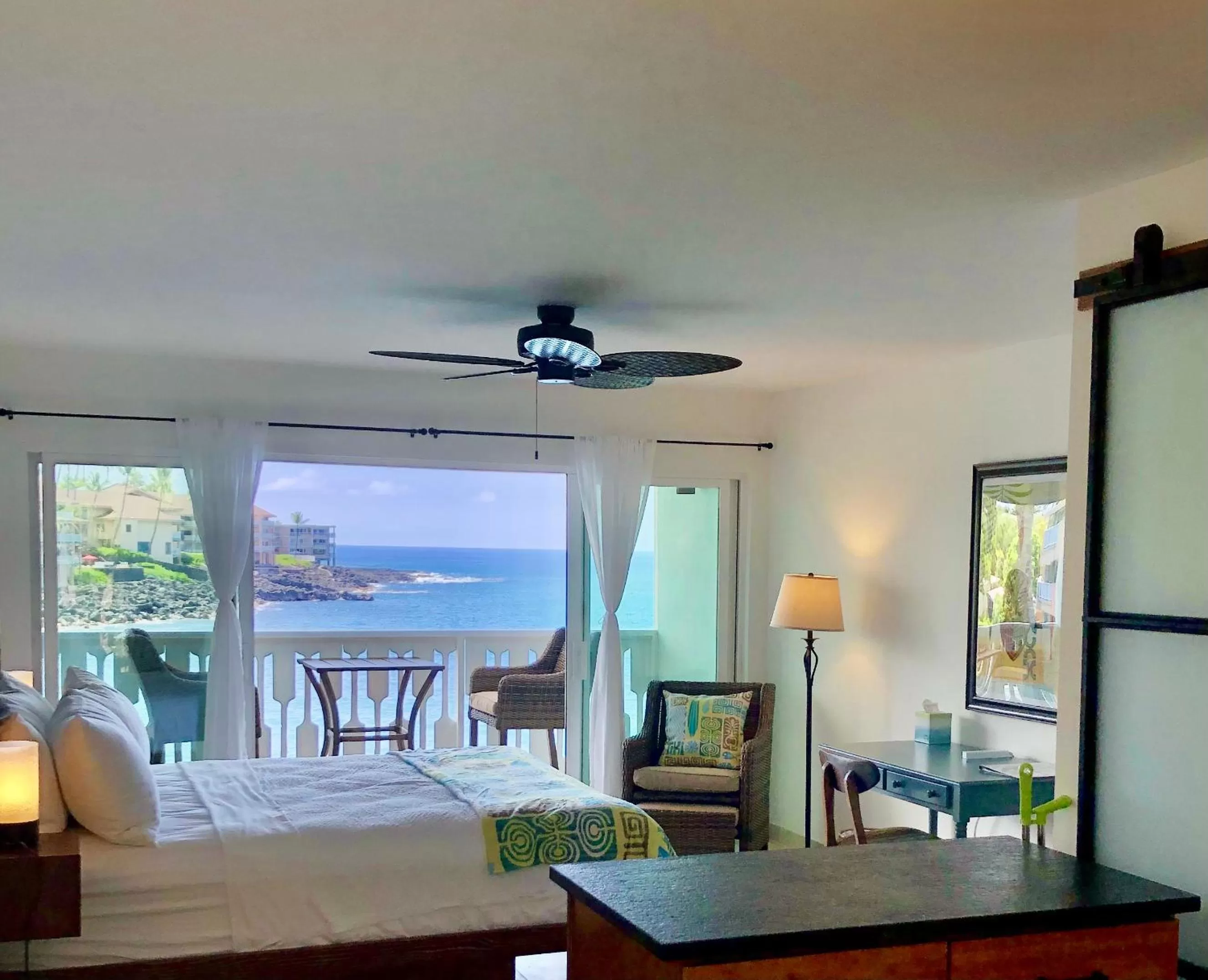 Photo of the whole room in Kona Tiki Hotel - No Resort Fees