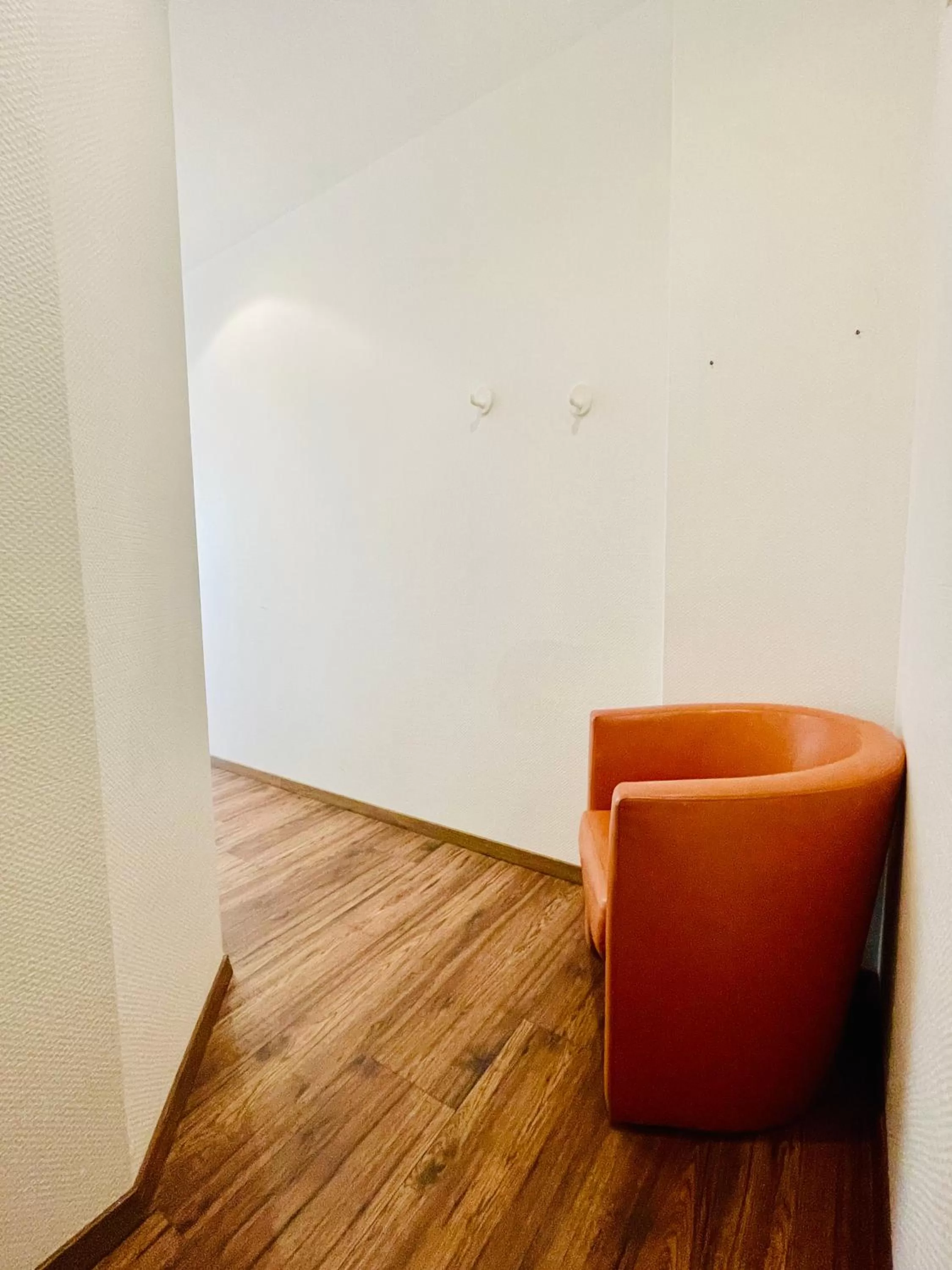 Seating Area in Saale, Marktplatz Zentrum, Apartmenthaus am Dom von Plant Room